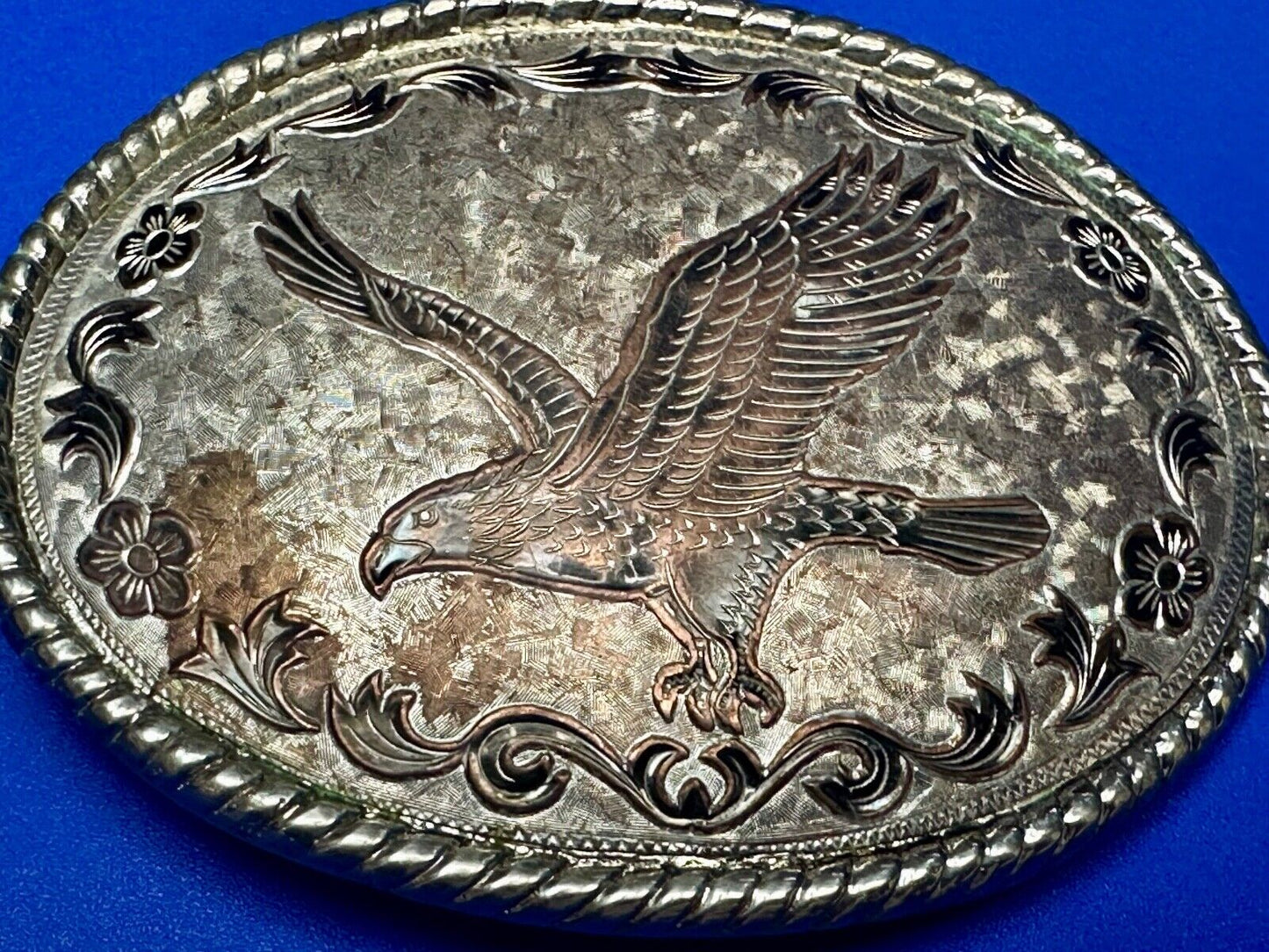Vintage Etched Patriotic American Eagle Mixed Metal Belt Buckle "W" USA 80s