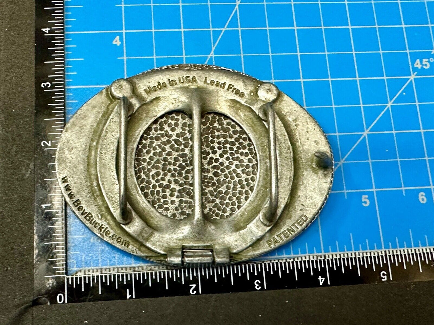 Bev Buckle The Beer Buckle Beverage Can Holder USA made Belt Buckle
