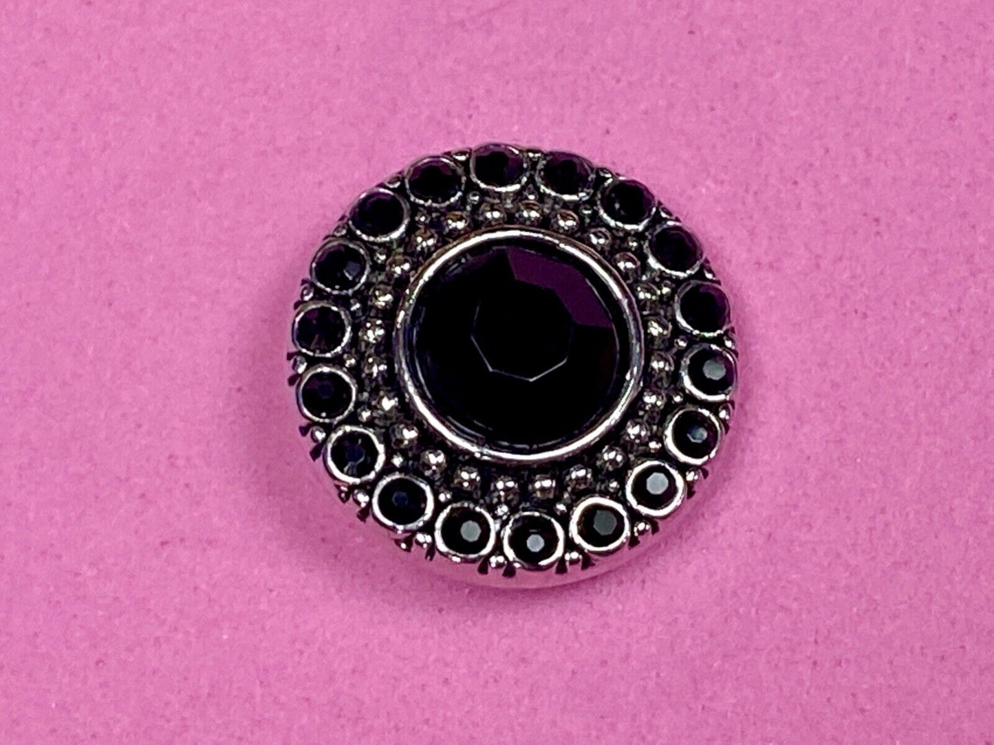 Black and silver color 18mm Ginger Snap Magnolia And Vine