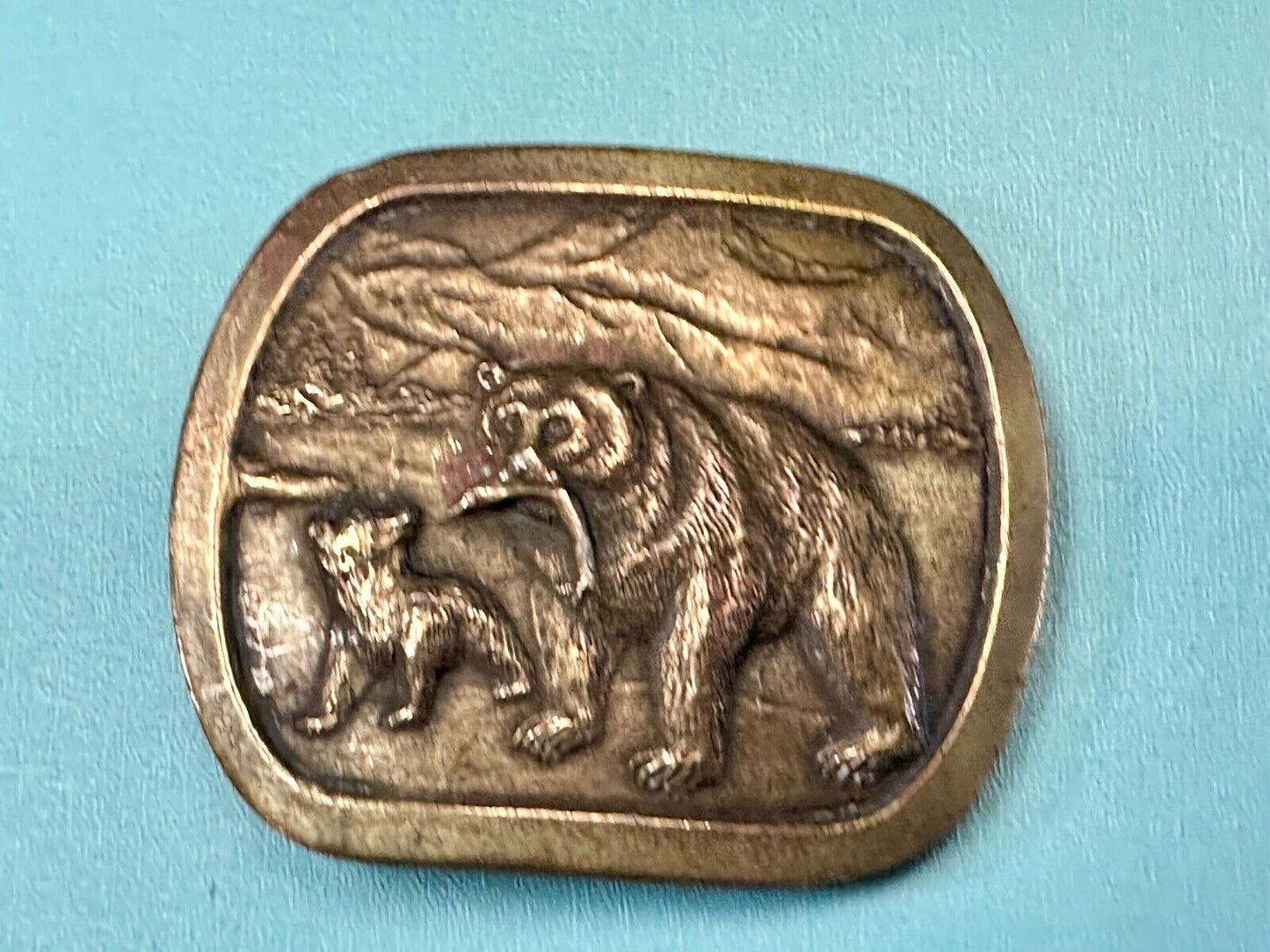 Black Bear with Cub learning to Fish vintage Indiana Metal Craft belt buckle