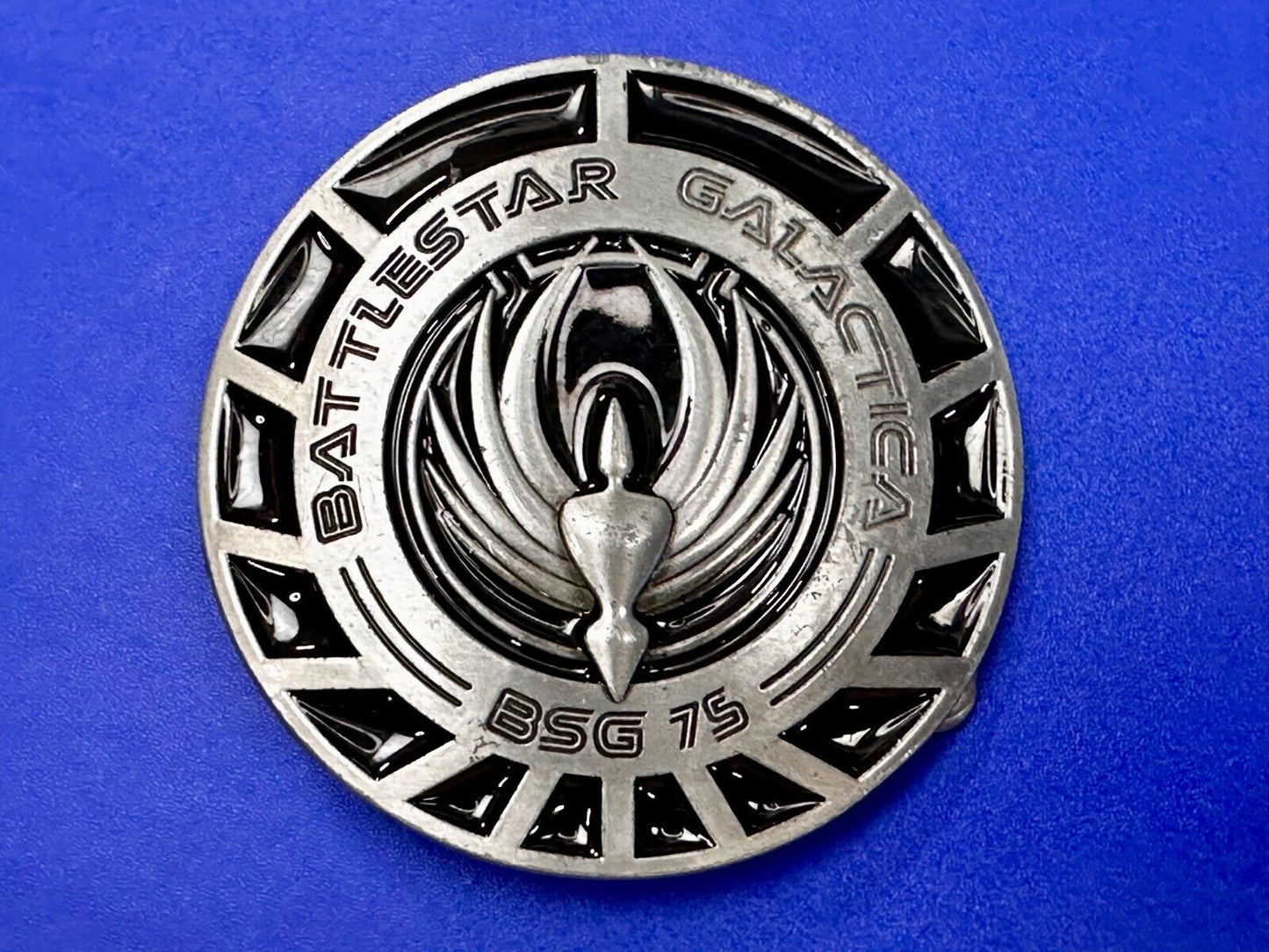 BATTLESTAR GALACTICA BSG 75 Television Series Metal Enameled Round Belt Buckle