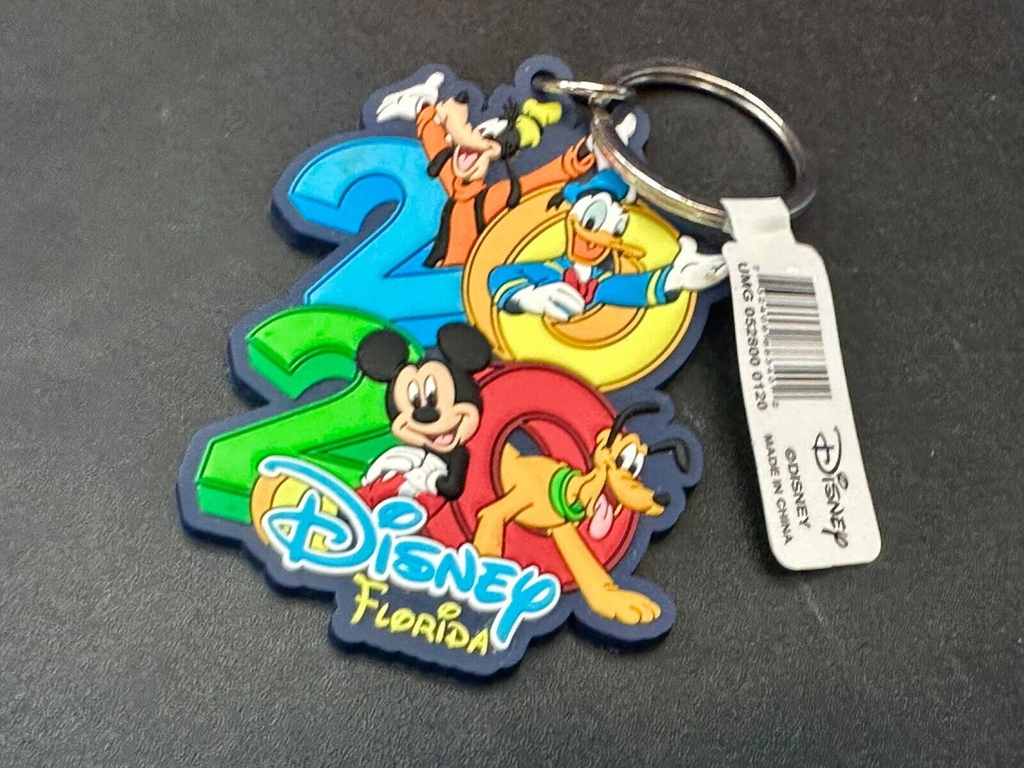 2020 Celebration Disney Florida Mickey Goofy Pluto Keychain - Key Ring Chain