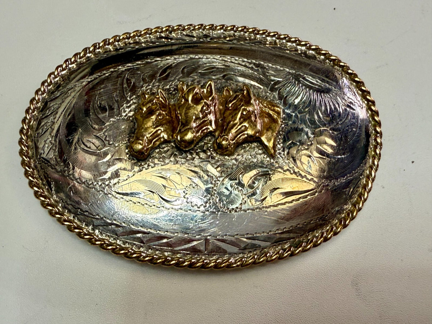 3 Horse Heads - Blank Ribbons Tex Tan Sterling Front Hand Engraved Belt Buckle