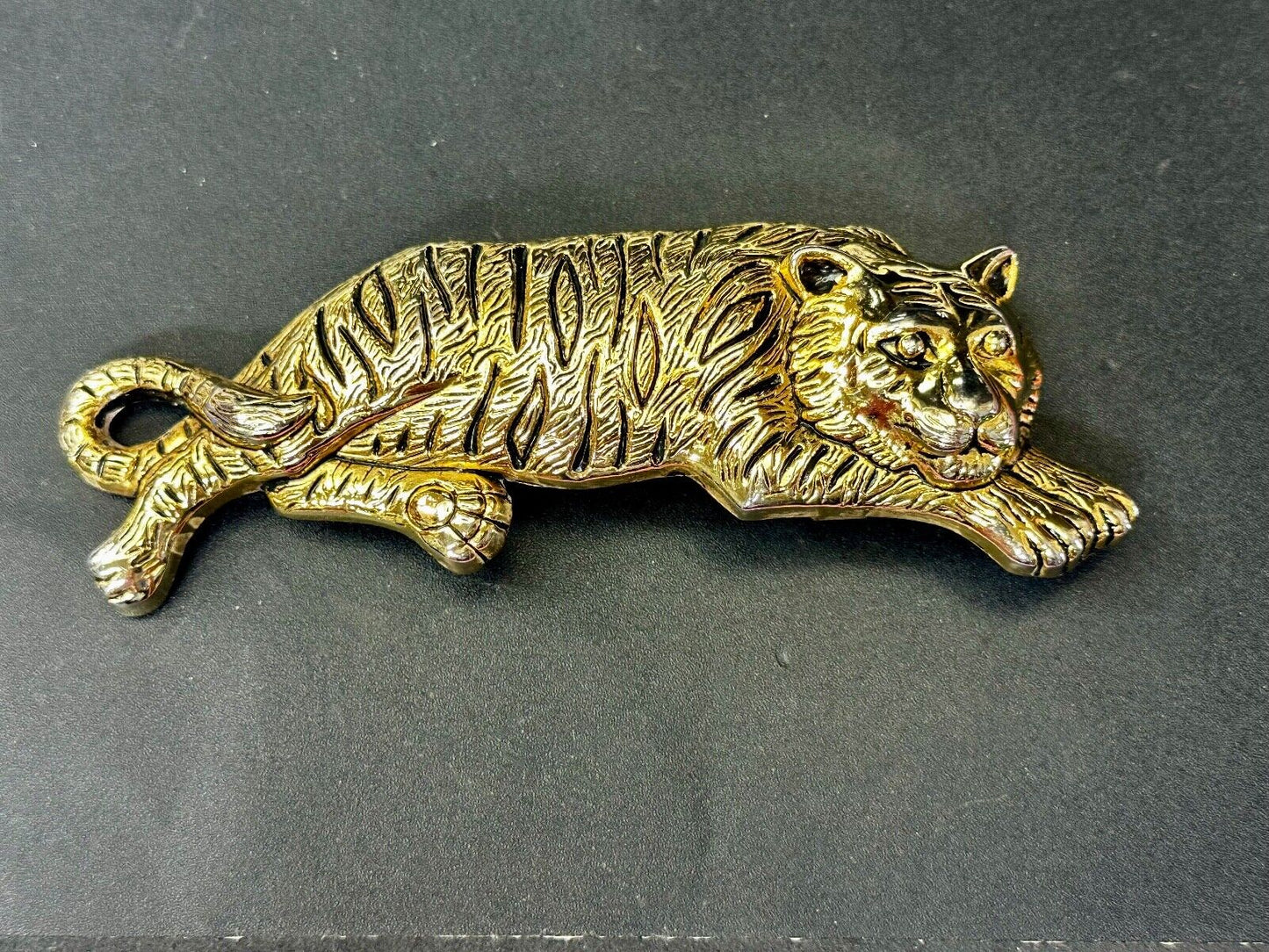 Tiger Mountain Lion HUGE 6" Wide Large Gold Tone Vintage Belt Buckle
