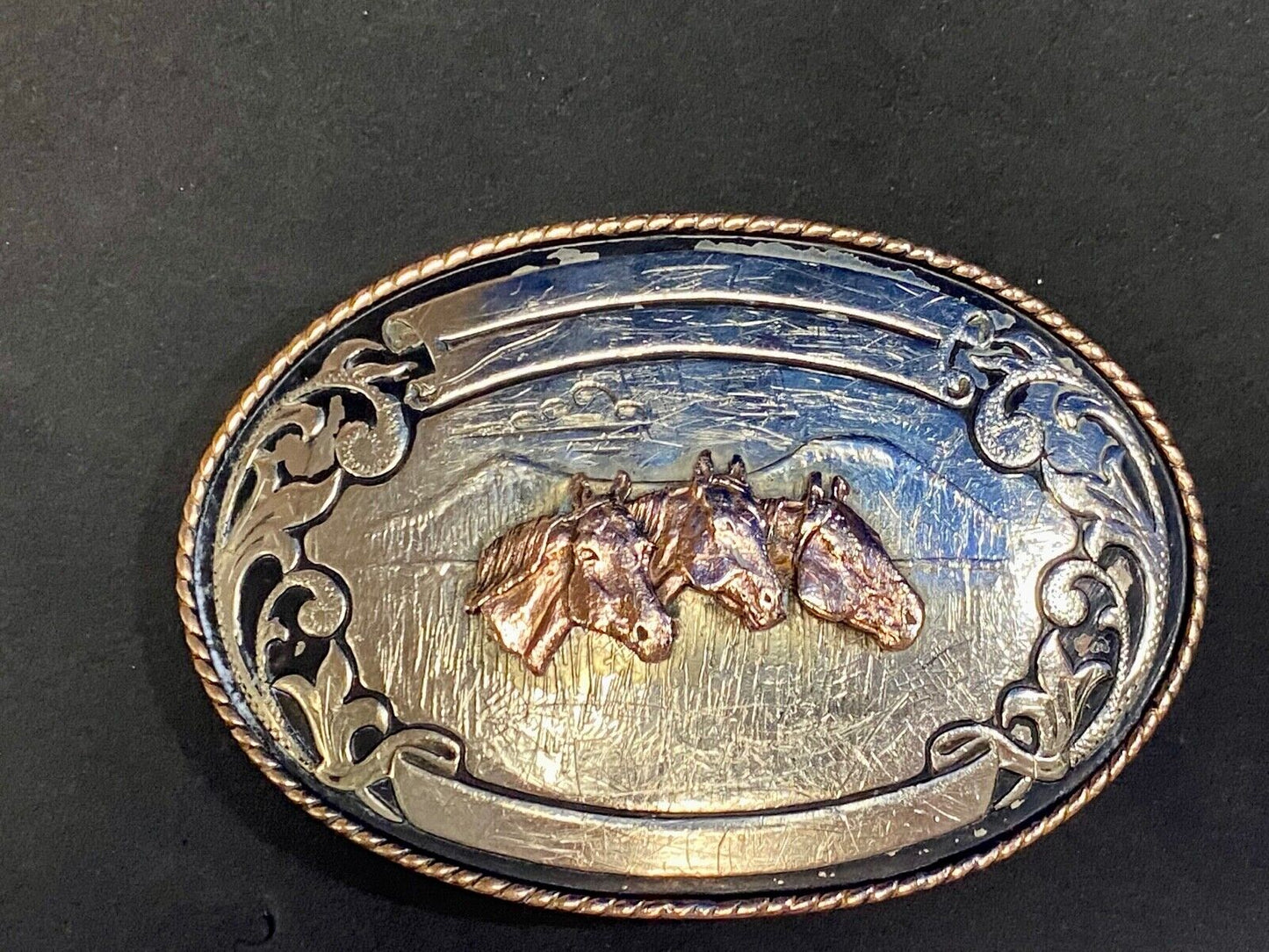 3 Horse Heads LARGE Black boarder belt buckle Comstock silversmiths 122 Grams!