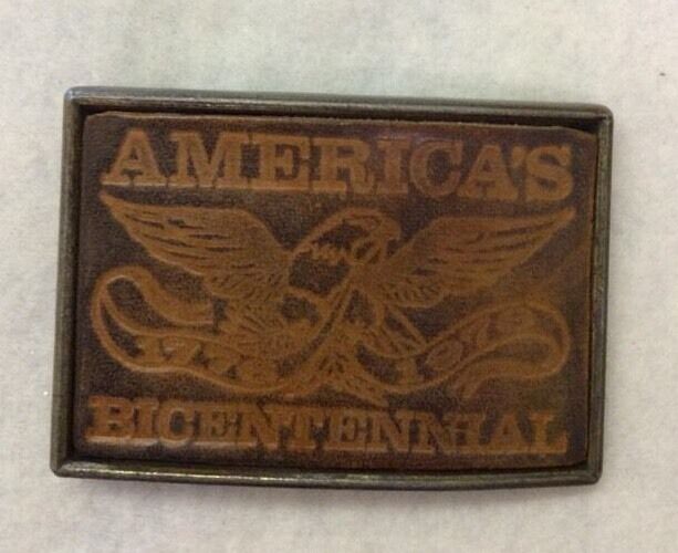VINTAGE AMERICA'S BICENTENNIAL LEATHER BELT BUCKLE