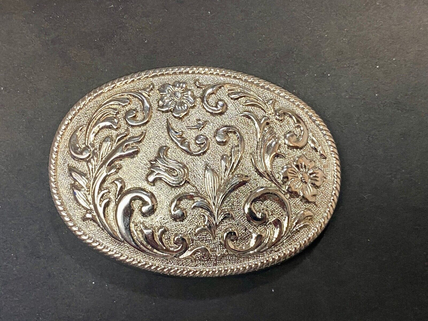Beautiful Western Ornate design , Fancy! Floral flower Swirl 3.5" Belt Buckle