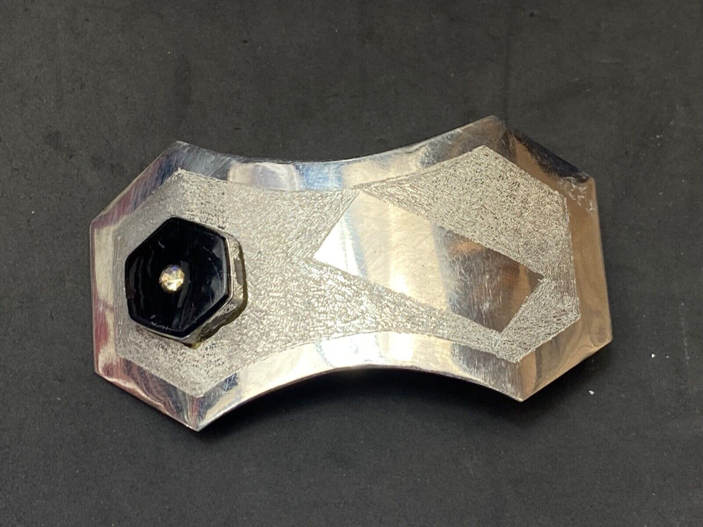 artisan silver color unique shaped unknown to me! belt buckle - space to engrave