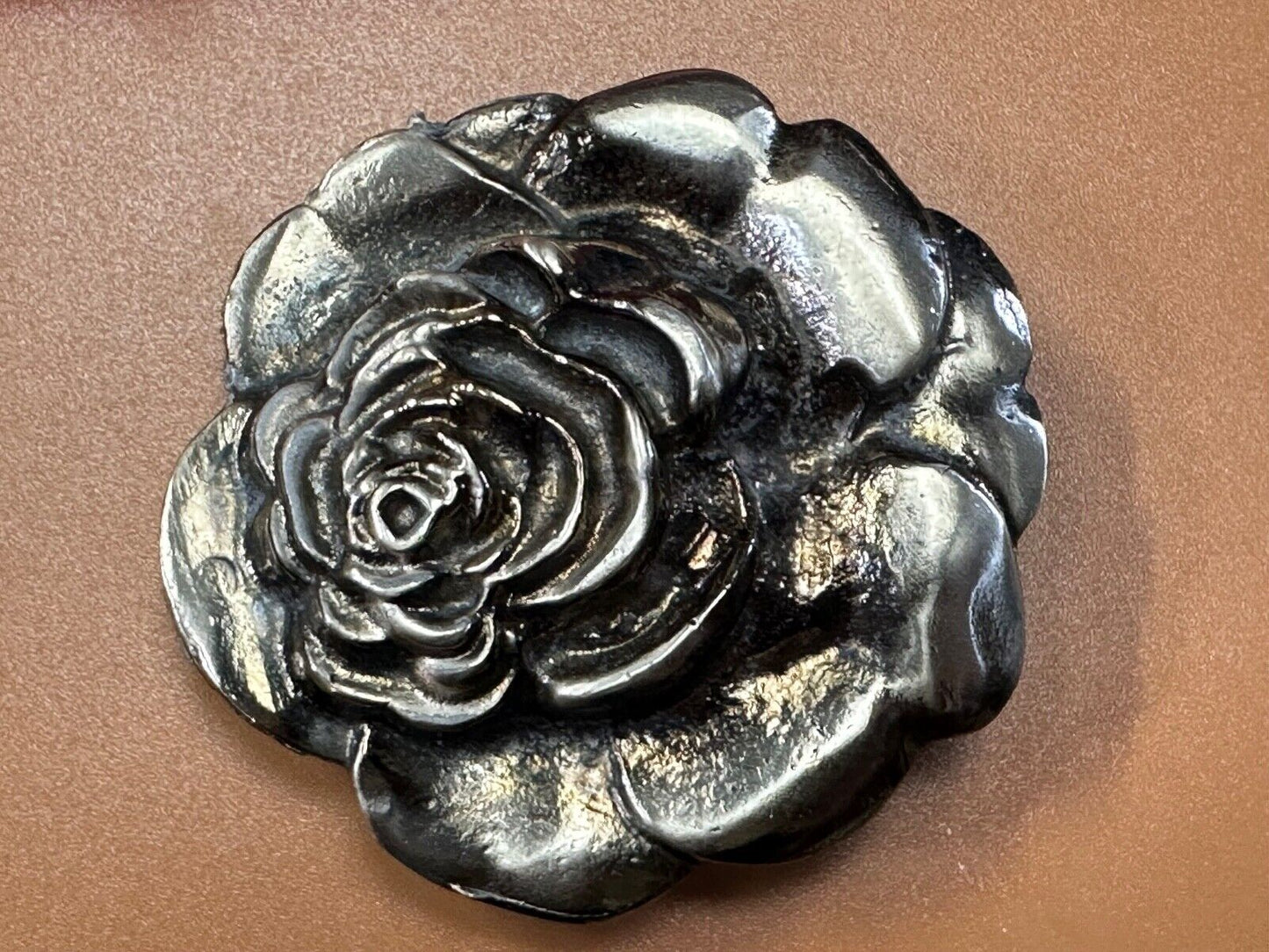 Artisan flower Rose - Vintage silver tone figural belt buckle
