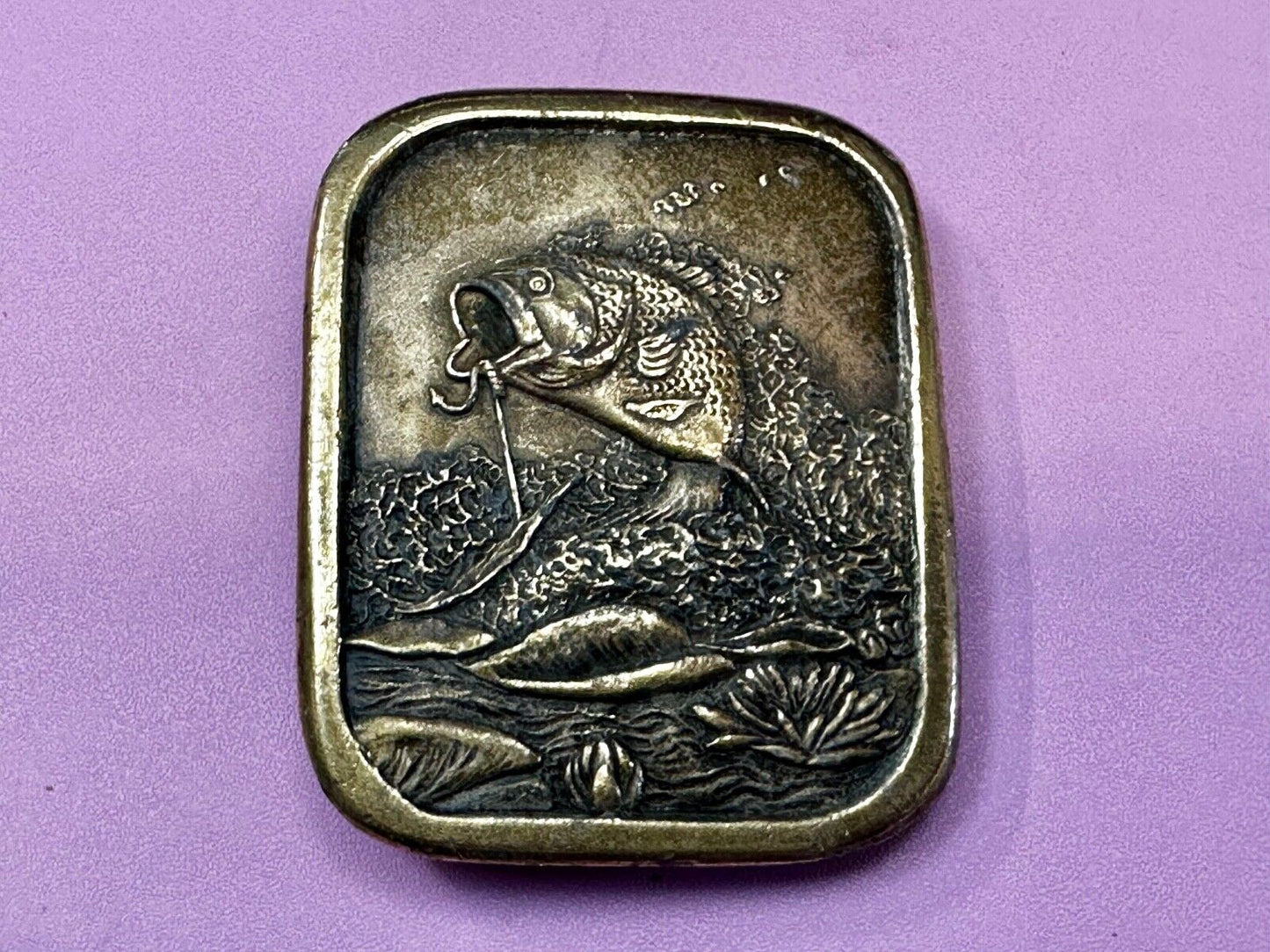 Bass Sport Fishing Vintage 1976 Indiana Metal Craft Belt Buckle