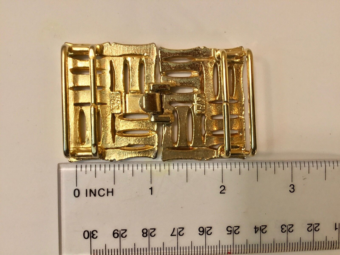 1979 Vintage Retro Mimi Din Gold Toned Belt Buckle 1979 Square Bar Style