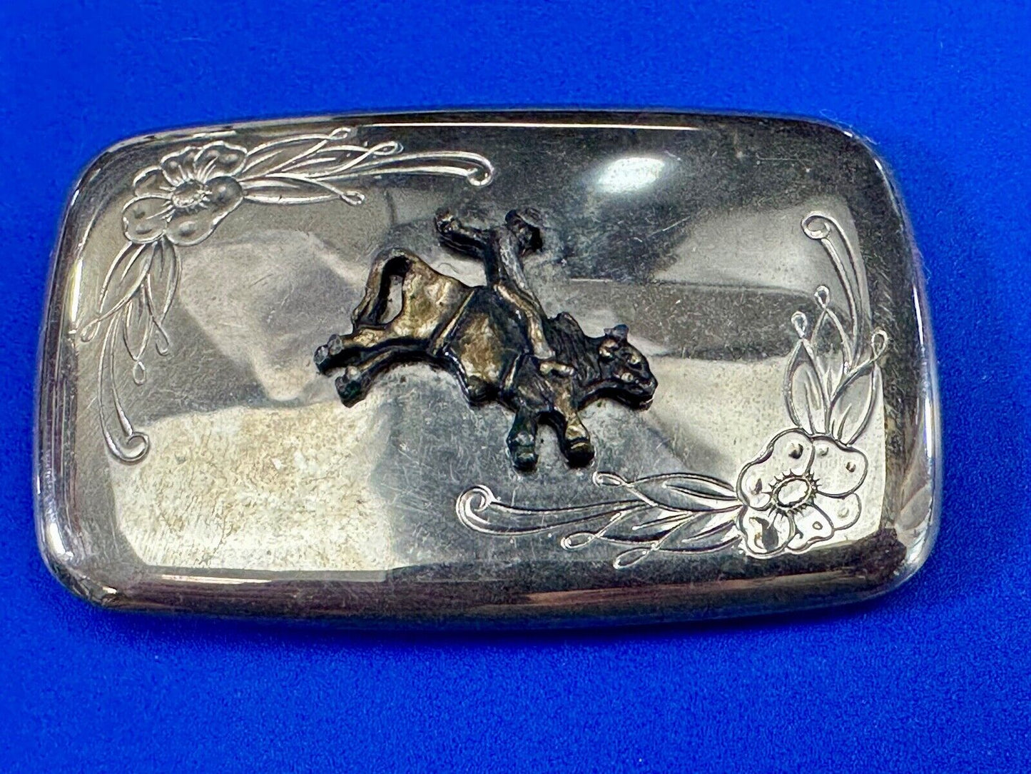 USA made Cowboy Saddle Bronc Western two tone belt buckle