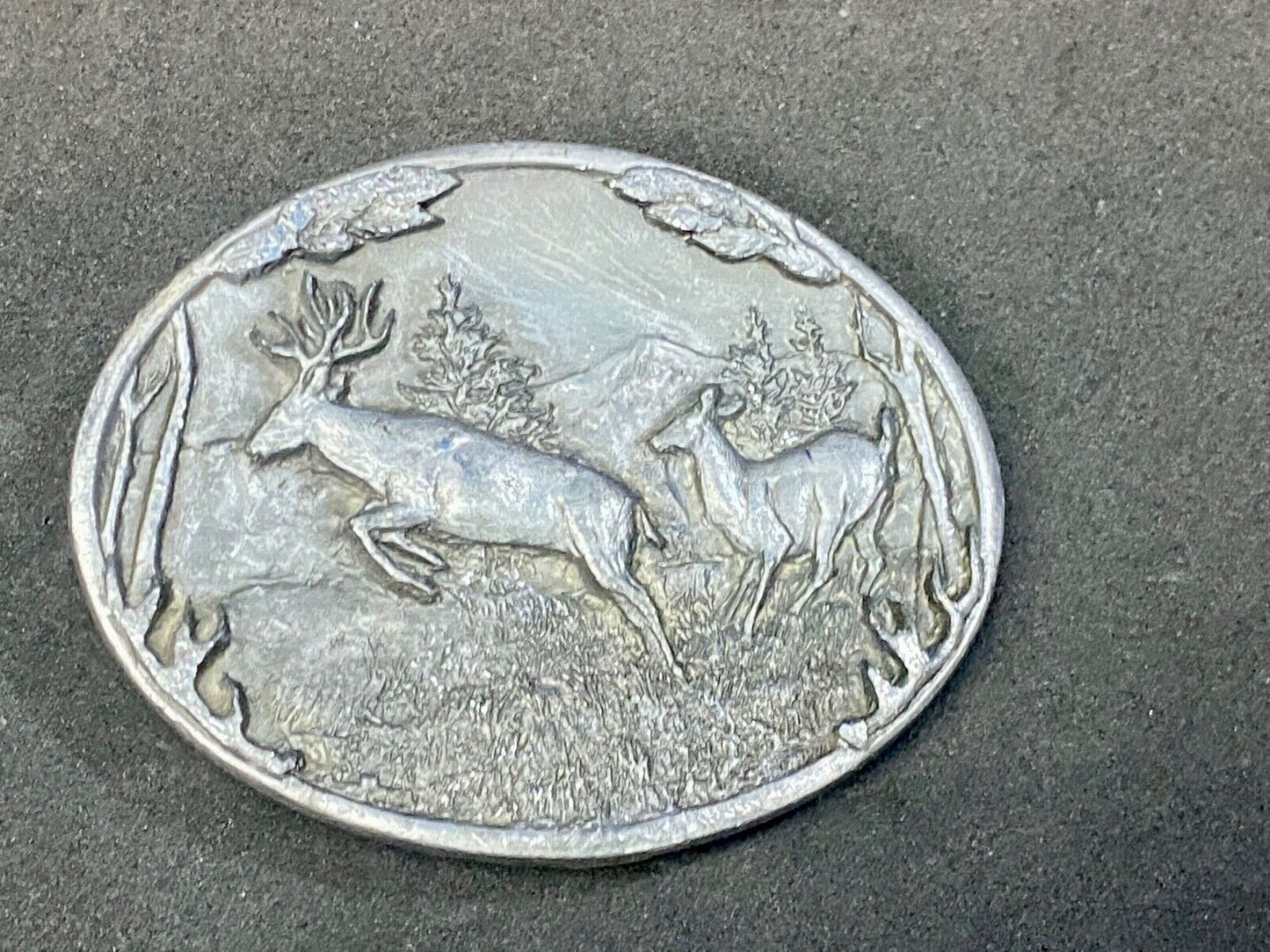 Vintage 1985 Two grazing Deer in nature belt buckle by C+J