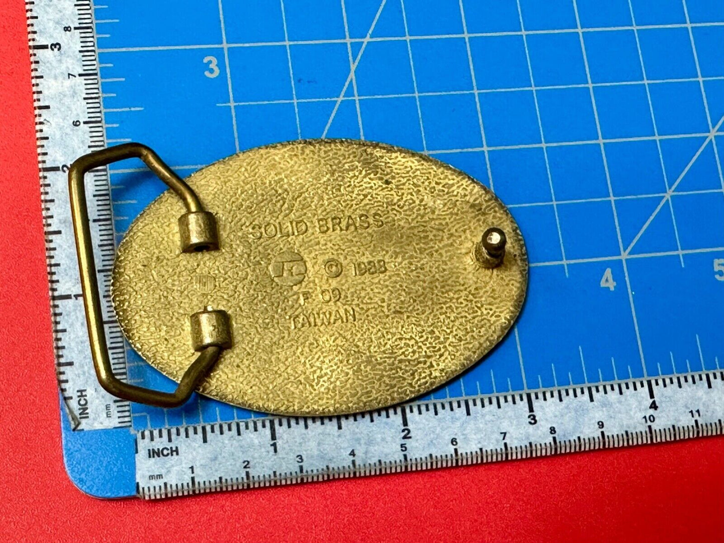 Beautiful Fly fishing - Solid brass 1988 F 09 belt buckle Fishermans gift!