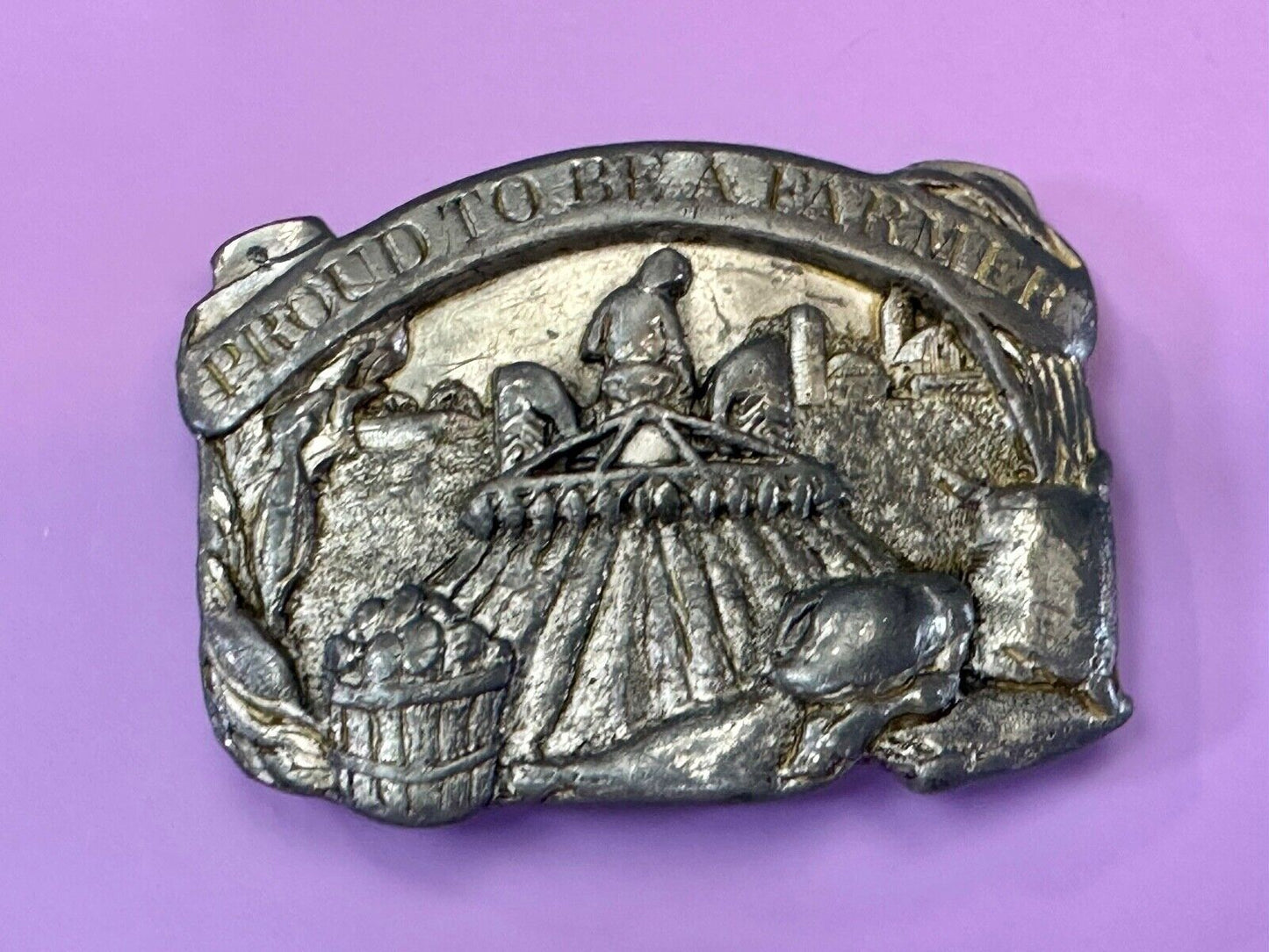The American Farmer - Best in the World Im proud to be a farmer Vtg belt buckle