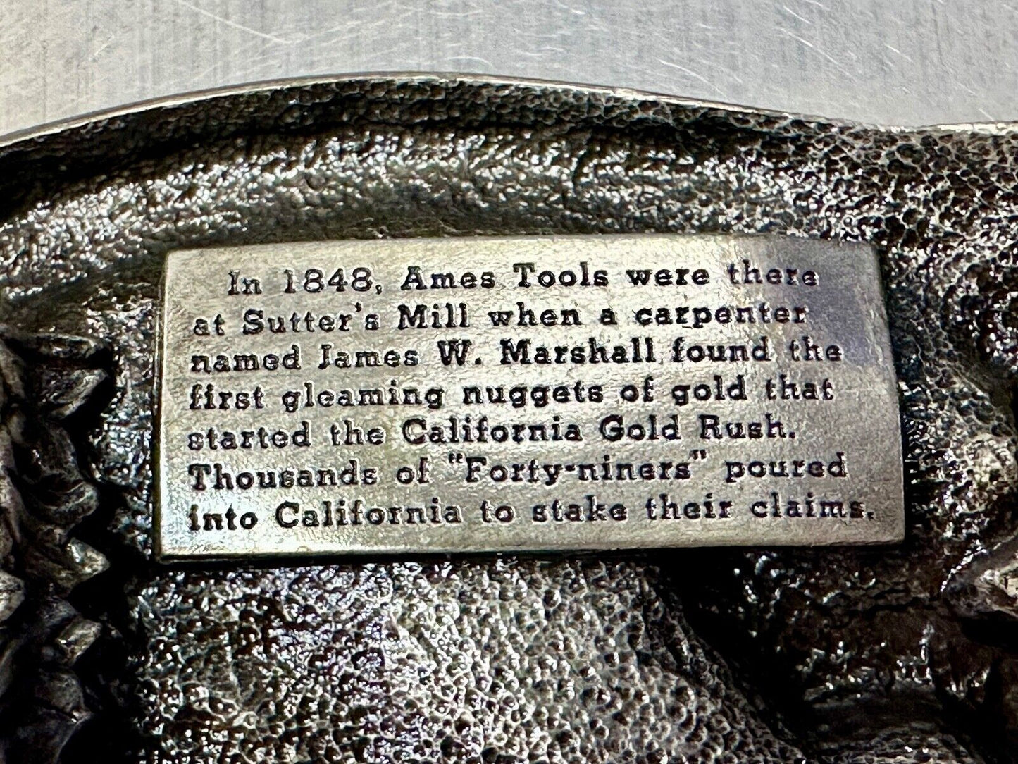 AMES TOOLS - Gold rush of 1849 Siskiyou 1985 Belt Buckle Lawn and garden supply