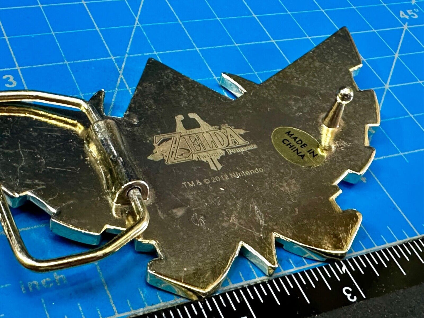 The Legend Of Zelda Black Golden Crest Triforce Nintendo 2012 Belt Buckle Hylian