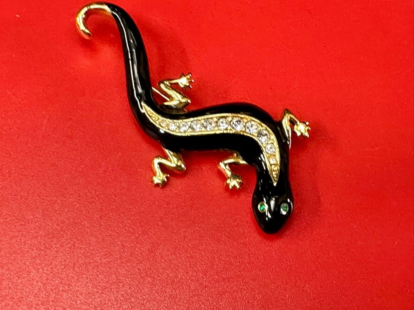 Avon signed Gecko Iguana Jeweled gold tone figural brooch pin