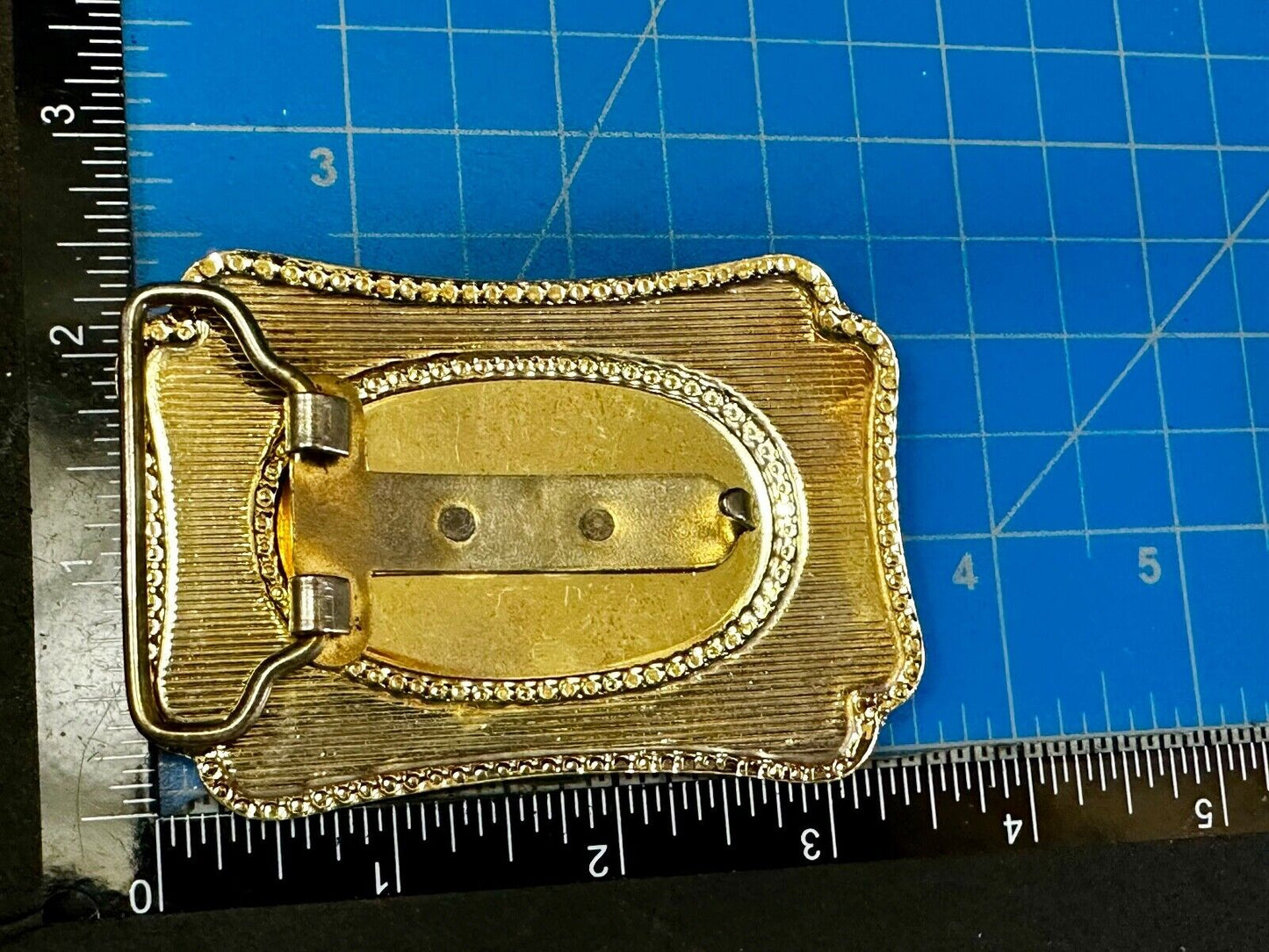 Vintage Cowboy Hat & Revolver Pistol Western Belt Buckle 6 Shooter Gun Buckle