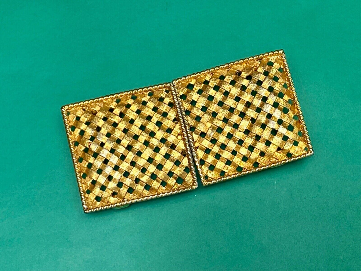 Basket Weave Pattern rectangular Interlocking two piece belt buckle