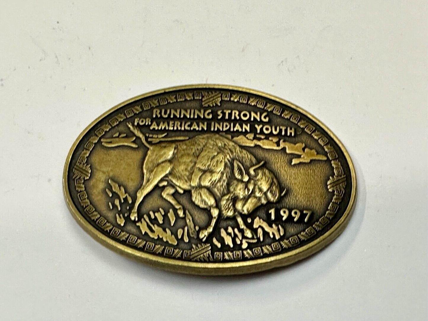1997 RUNNING STRONG FOR AMERICAN INDIAN YOUTH BUFFALO BELT BUCKLE