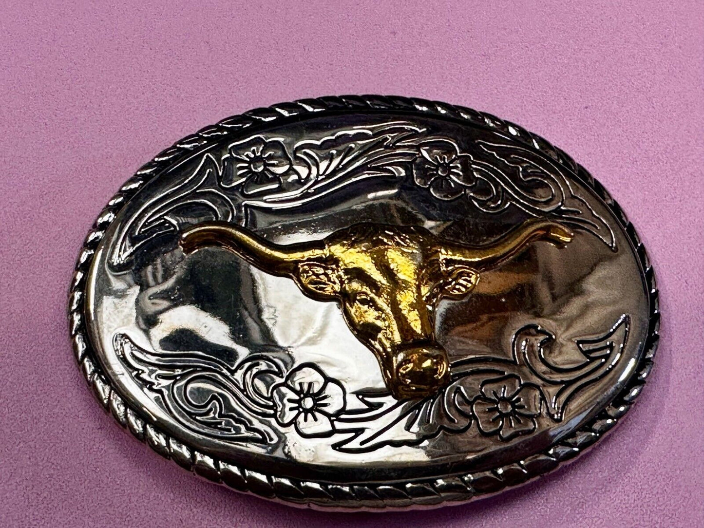 Texas Longhorn Steer Bull Cow Skull Reflective Oval Two Tone Vintage Belt Buckle