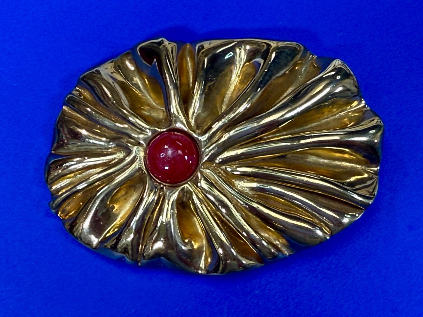 Antique Textured Metal W/ Centered Red Stone Gold Tone Belts by Lois Belt Buckle