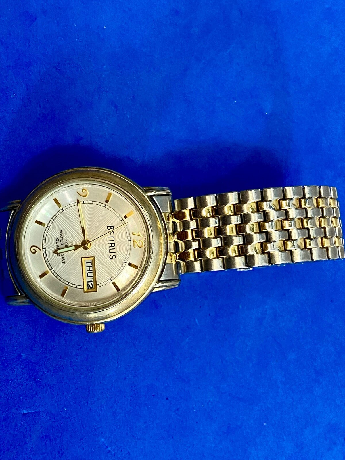 Benrus Day Date Bnw708 Two Tone Stretch Band Watch Working Well, Fresh Battery