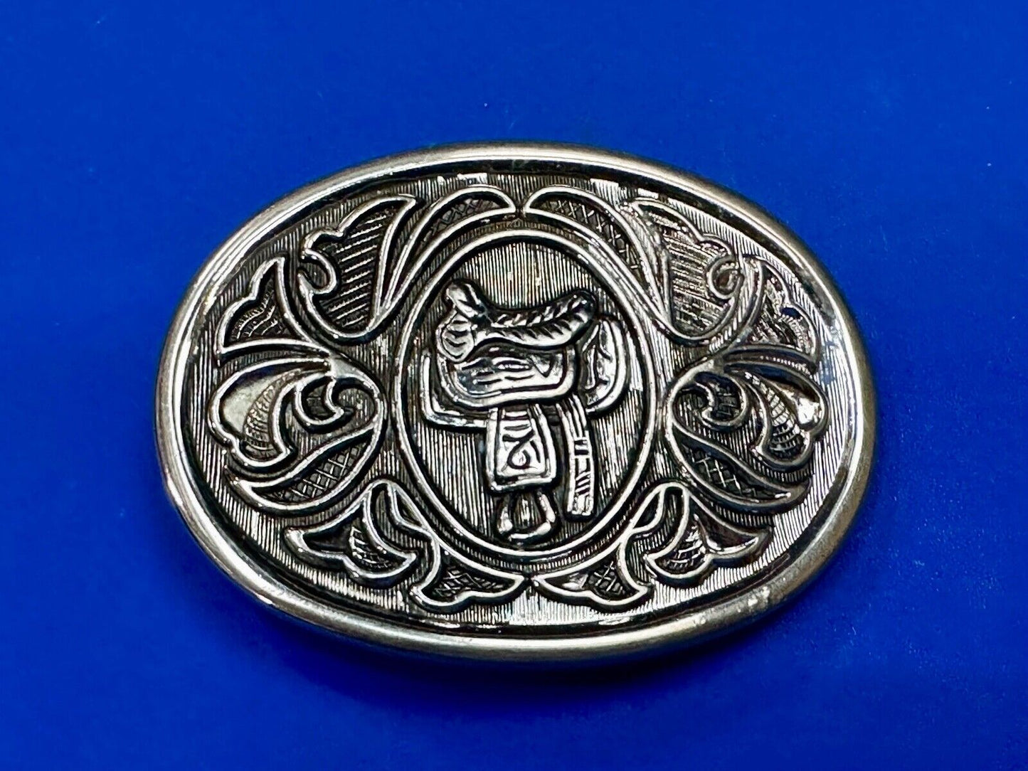 AVON Oval Ornate Vintage Belt Buckle Western Design w/Horse Saddle Silver Tone