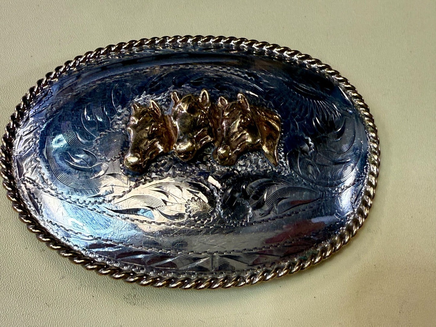 3 Horse Heads - Blank Ribbons Tex Tan Sterling Front Hand Engraved Belt Buckle