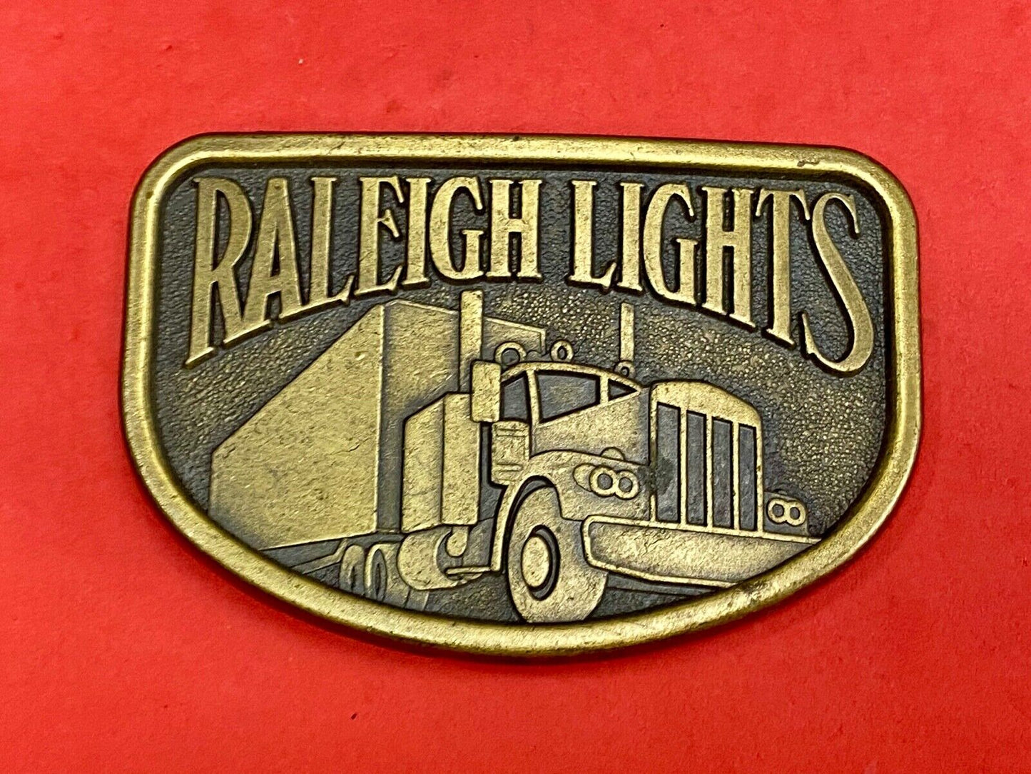 Vintage 1980'S ? Raleigh Lights Brass Tone Belt Buckle Cigarette Advertising