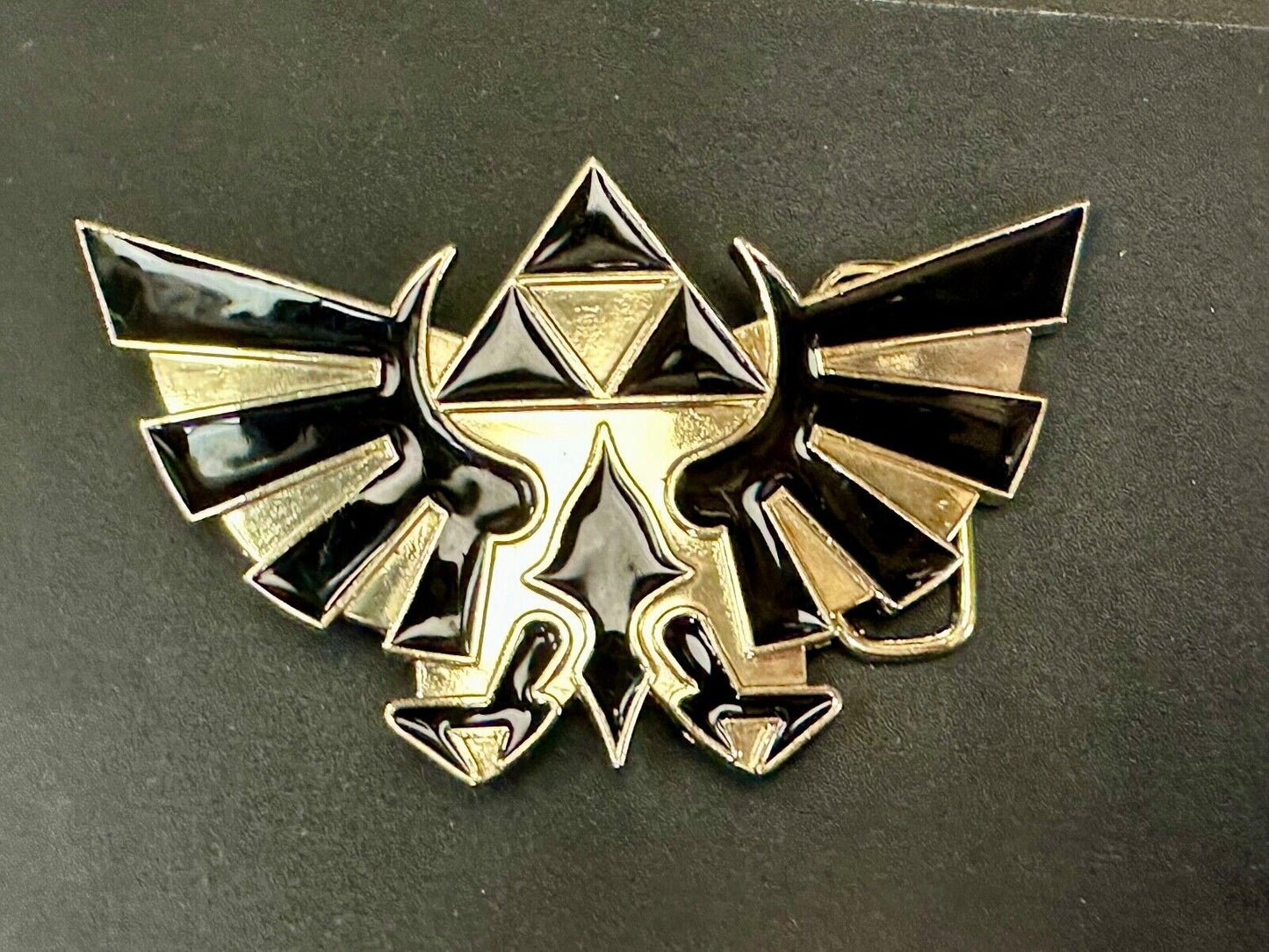 The Legend Of Zelda Black Golden Crest Triforce Nintendo 2008 Belt Buckle Hylian