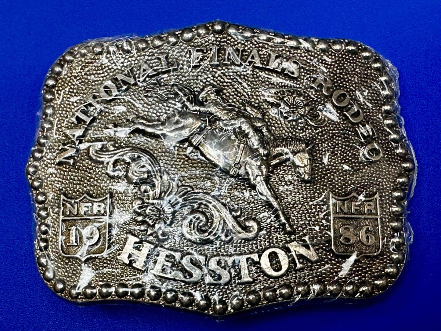 1986 ADULT SIZE NATIONAL FINALS RODEO HESSTION NFR NOS Cowboys Belt Buckle