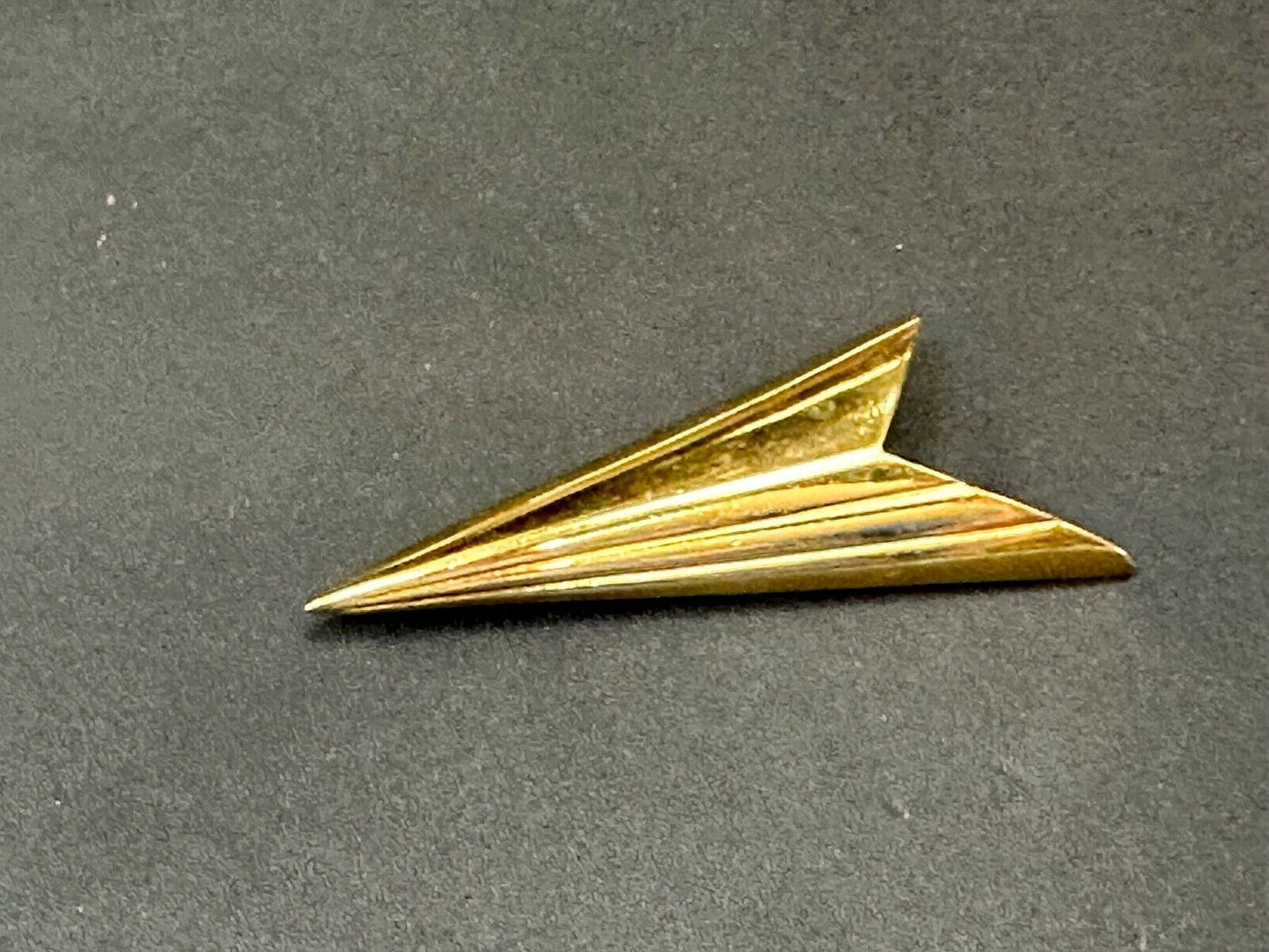 Art Deco Style 3" wide Arrow Napier signed vintage gold tone brooch pin
