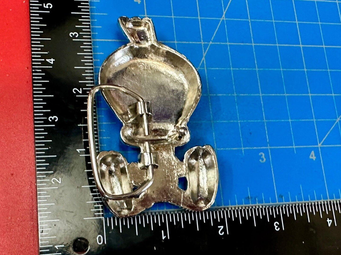 Tweety Bird Looney Tunes Enamel Eyes Silver Tone Small Vintage Belt Buckle