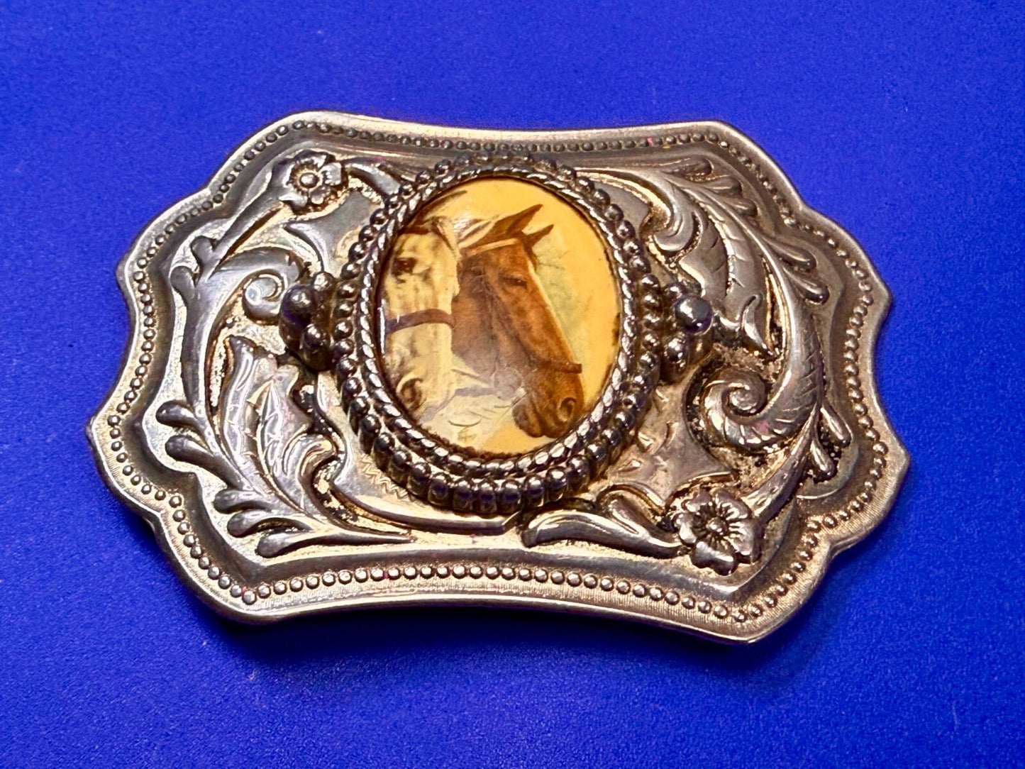 Beautiful Two Horse Head Picture Cabochon Centerpiece Western Ornate Belt Buckle