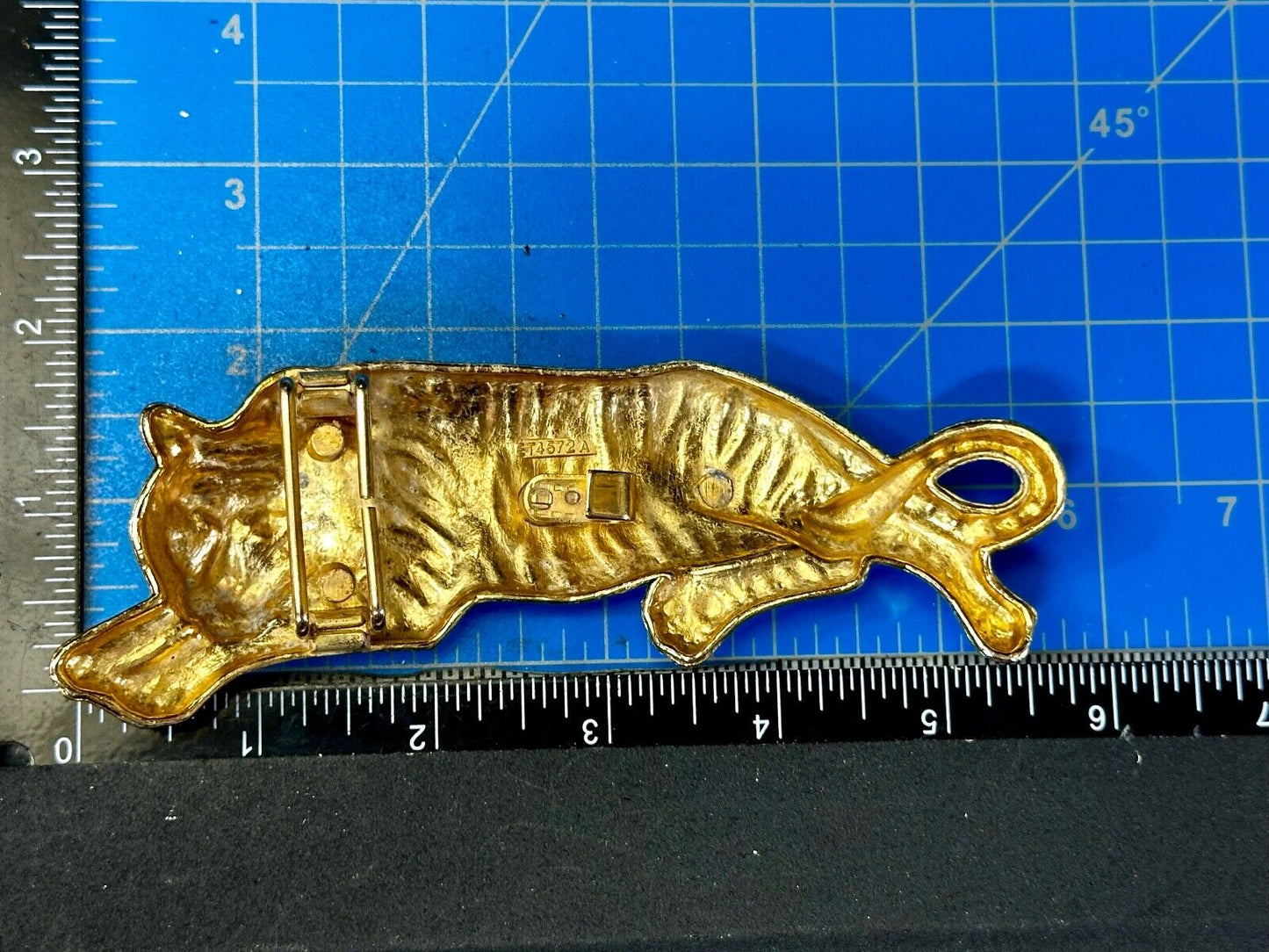 Tiger Mountain Lion HUGE 6" Wide Large Gold Tone Vintage Belt Buckle