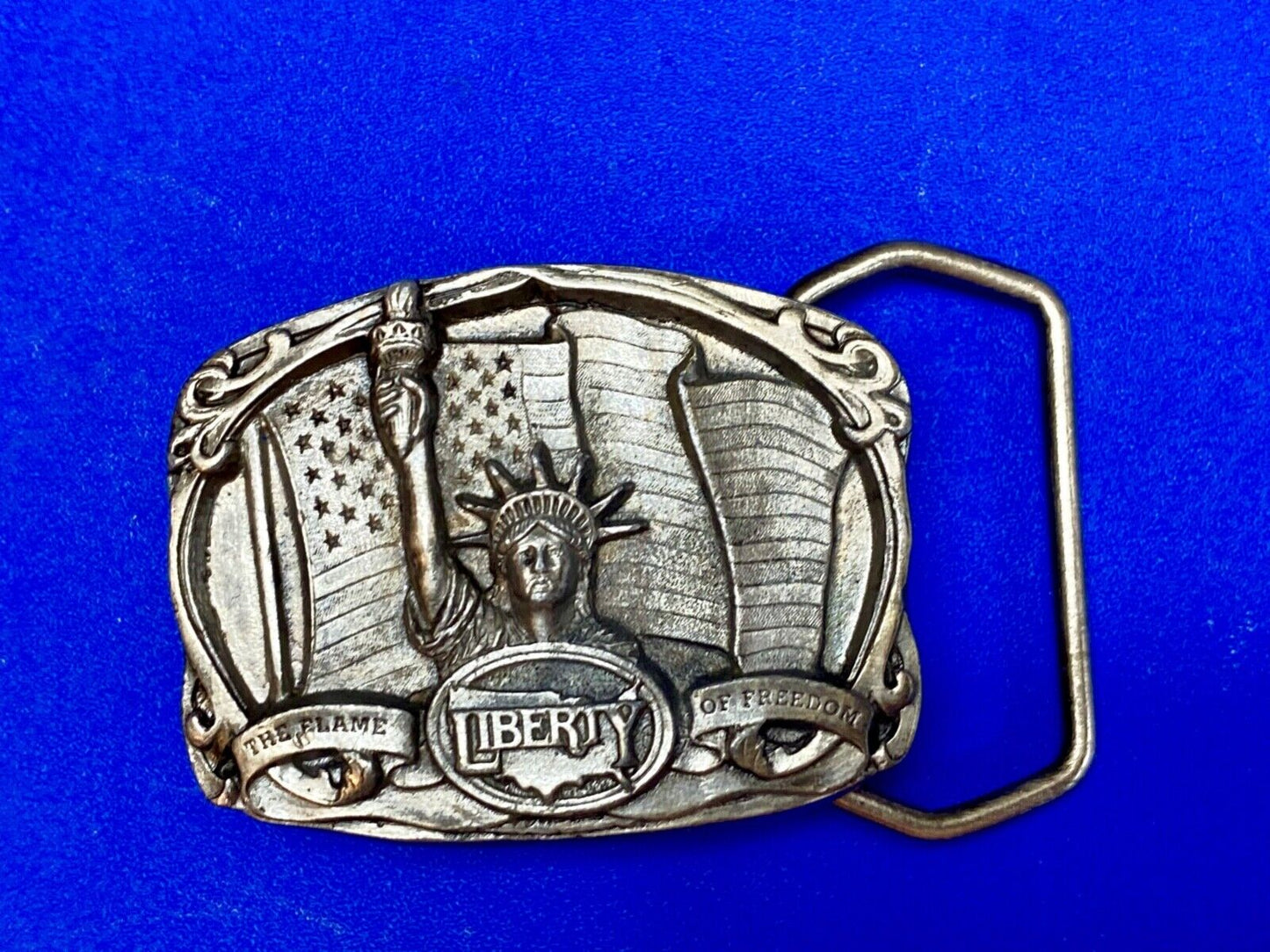 The Flame of Freedom. - Statue of Liberty 1986 Bergamot D-157 belt buckle