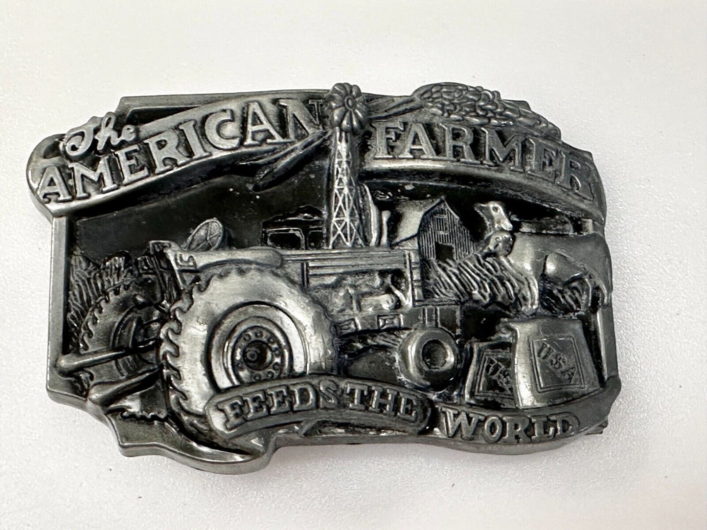 USA American Farmer Feeds The World Farm Barn Tractor Silver Color Belt Buckle