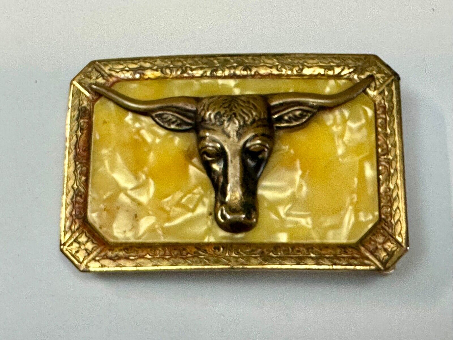 Texas Longhorn - Western Retro Yellow Color Swirl on gold tone Belt Buckle