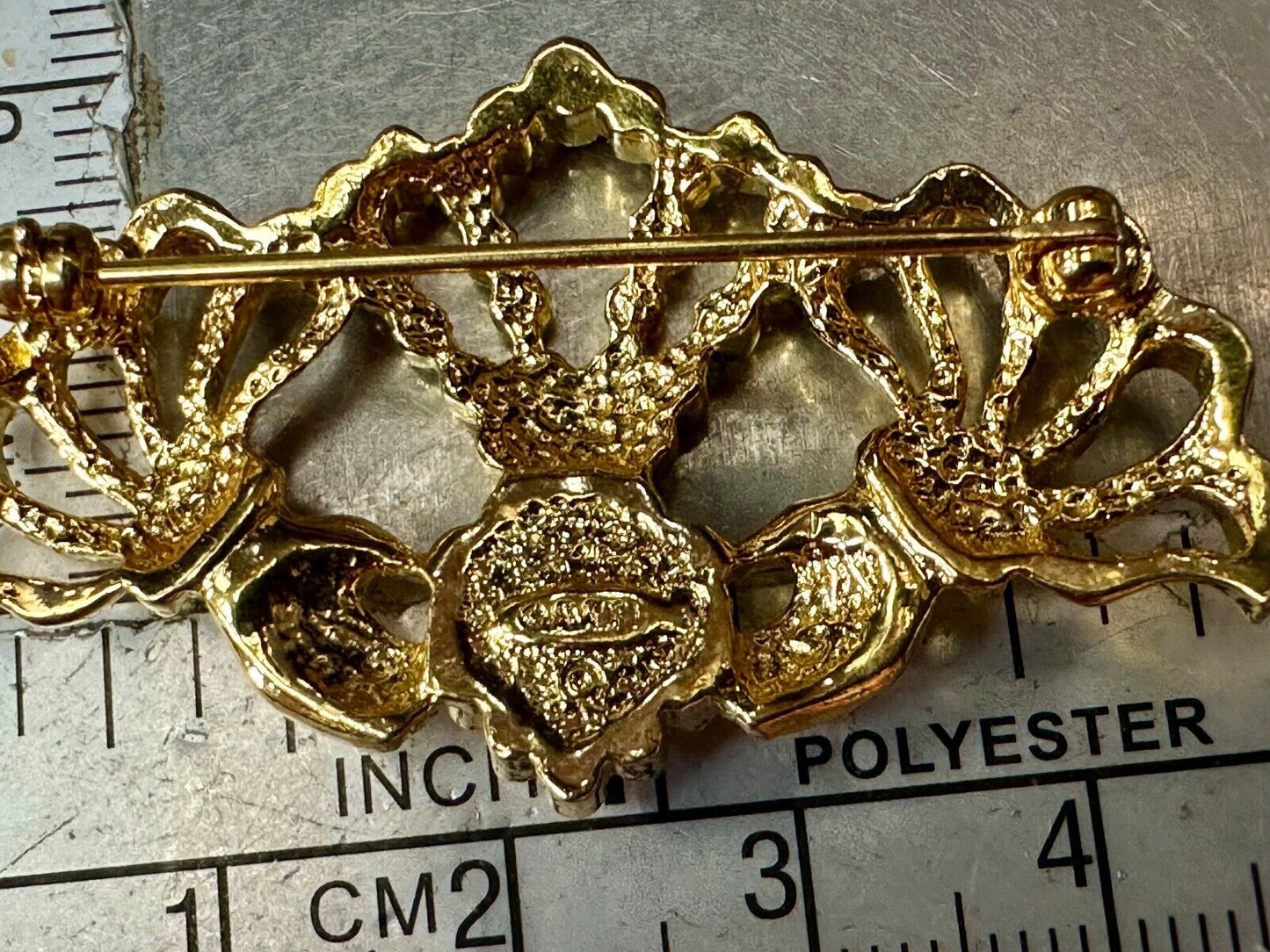 Vintage Avon Goldtone Brooch Pin Claddagh Hands Heart Crown Pearl Heart Bead