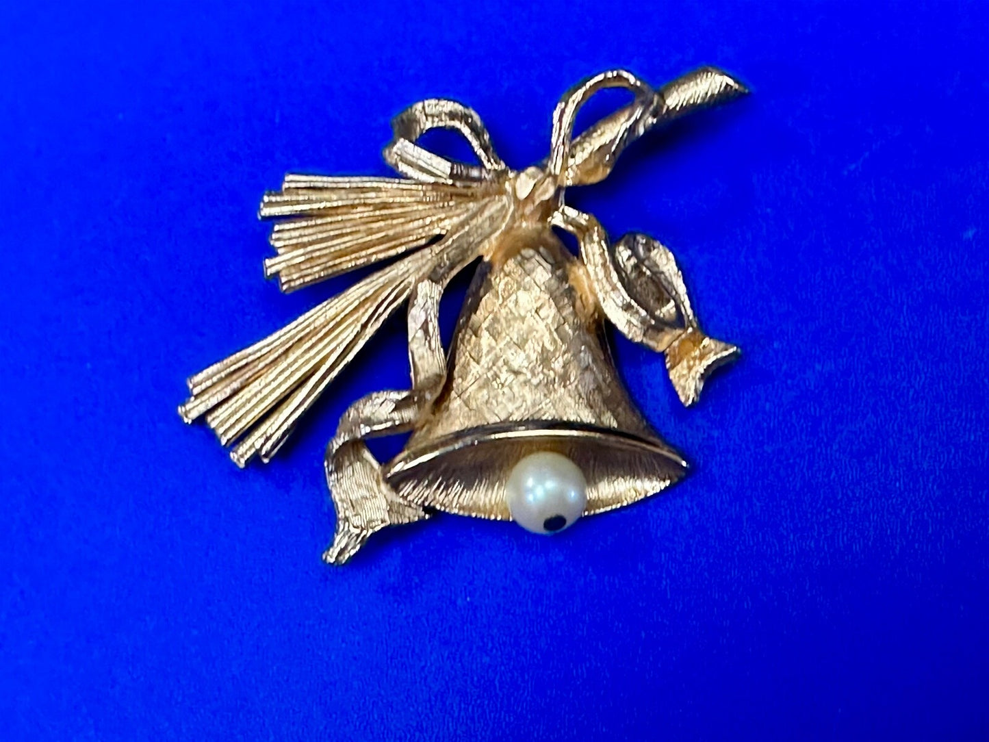 Bell & Pearl Ringer - Napier Signed Vintage Gold Tone Brooch Pin