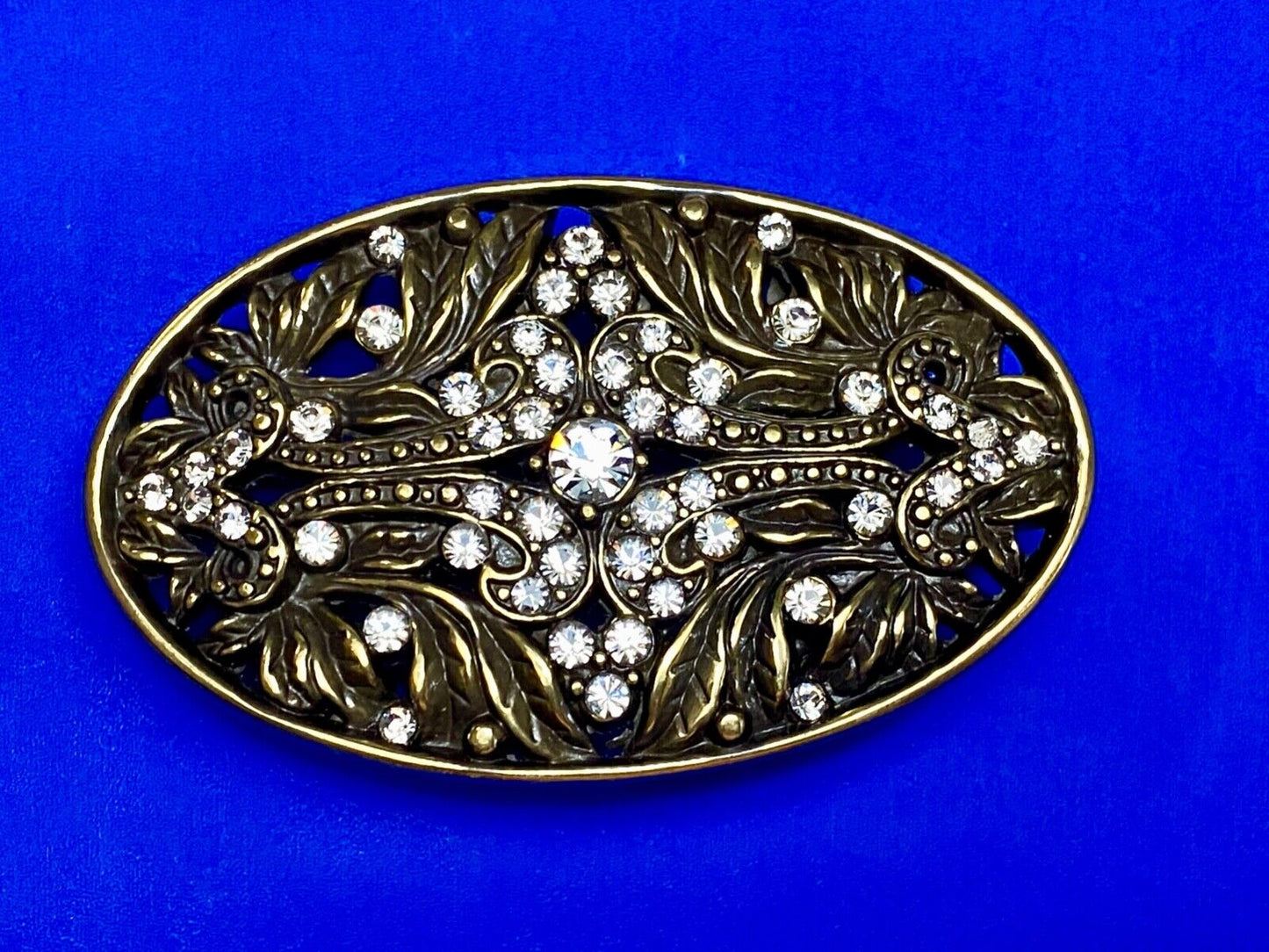 Beautiful Clear Rhinestone covered western see through belt buckle