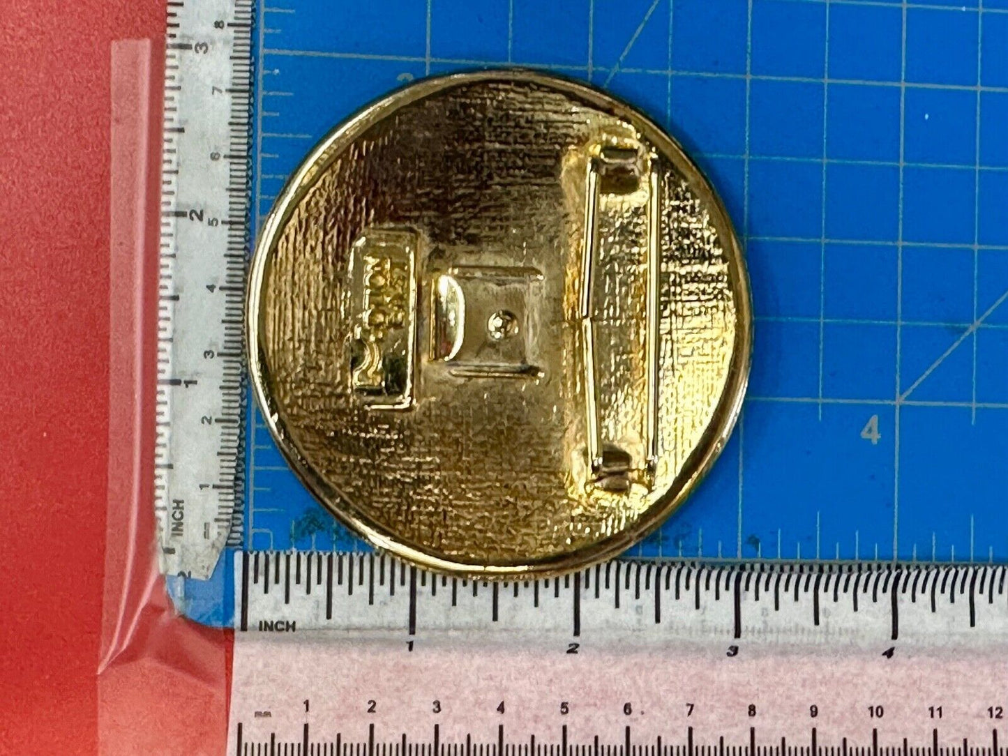 Vintage Gold tone Round Motion East belt buckle / Scarf Slide