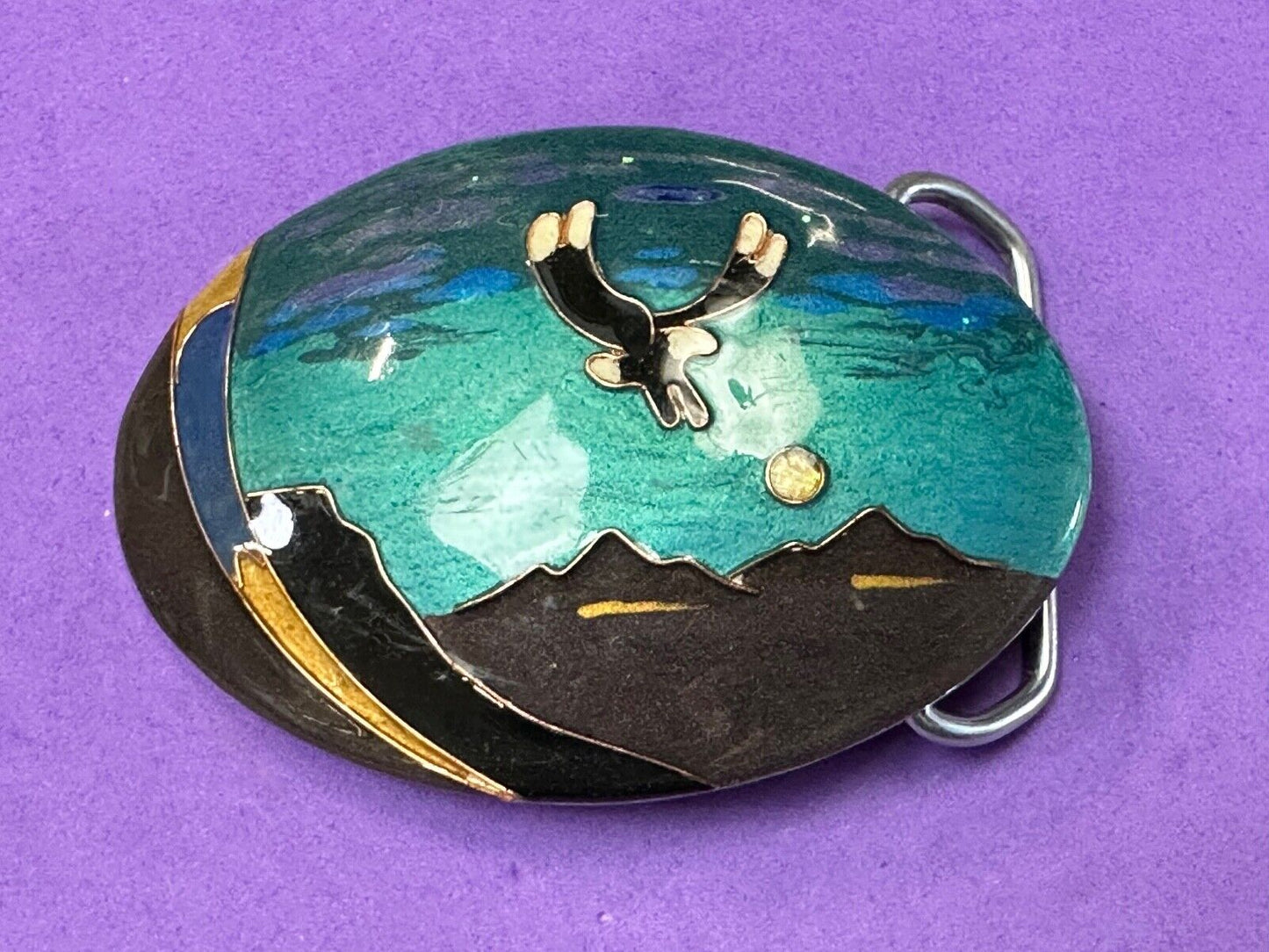 Beautiful flying eagle painting art raised oval belt buckle artist signed LITT