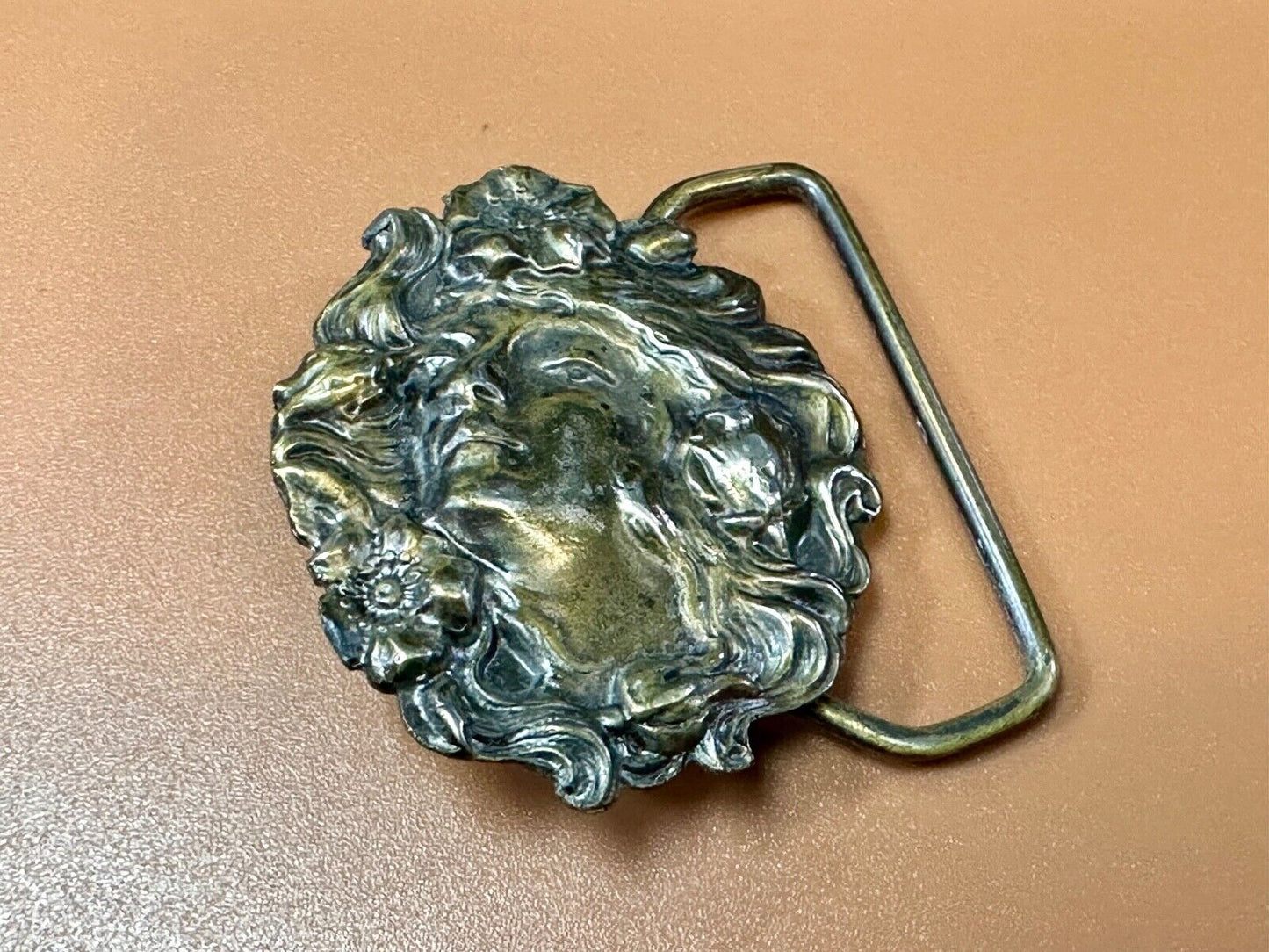 Beautiful Women's Cameo - vintage Lewis belt buckle