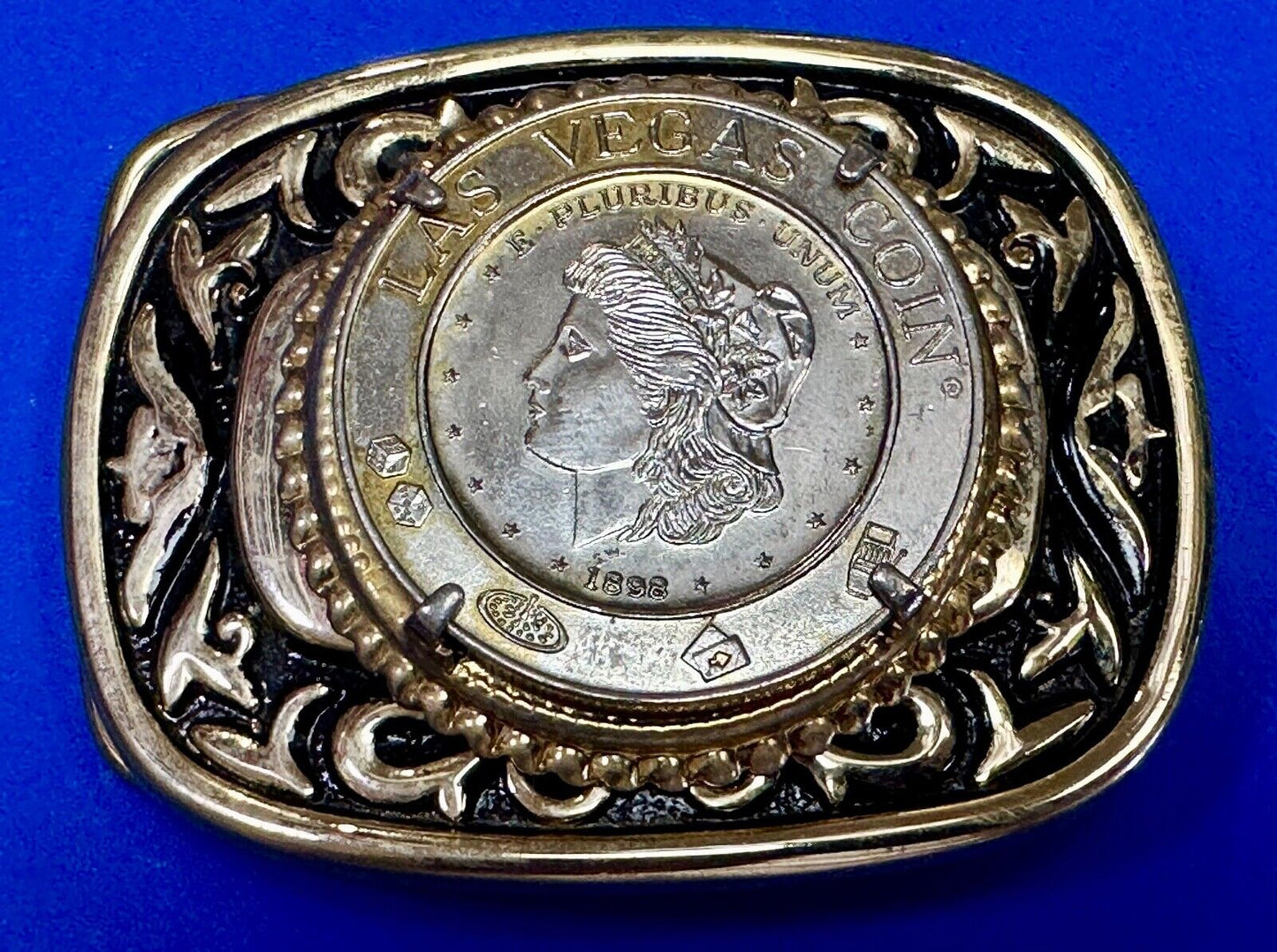 VINTAGE CASINO SOUVENIR LAS VEGAS NEVADA DOLLAR FAUX 1878 COIN METAL BELT BUCKLE