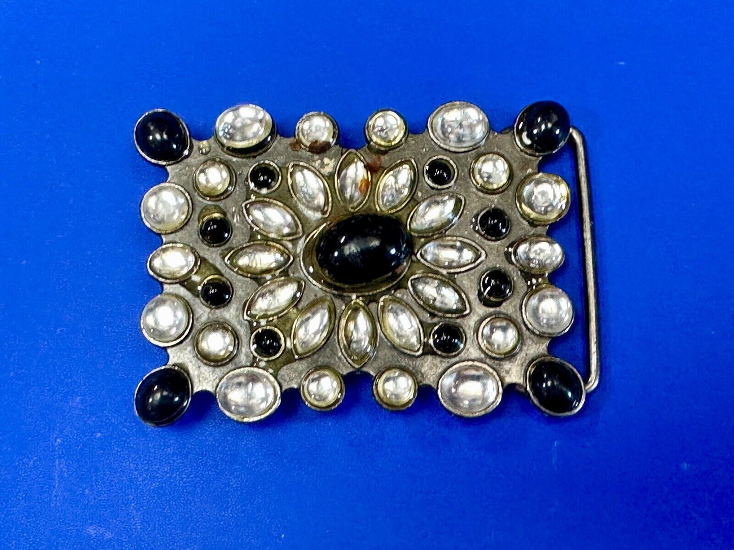 Vintage black and white rhinestone / silver tone belt buckle