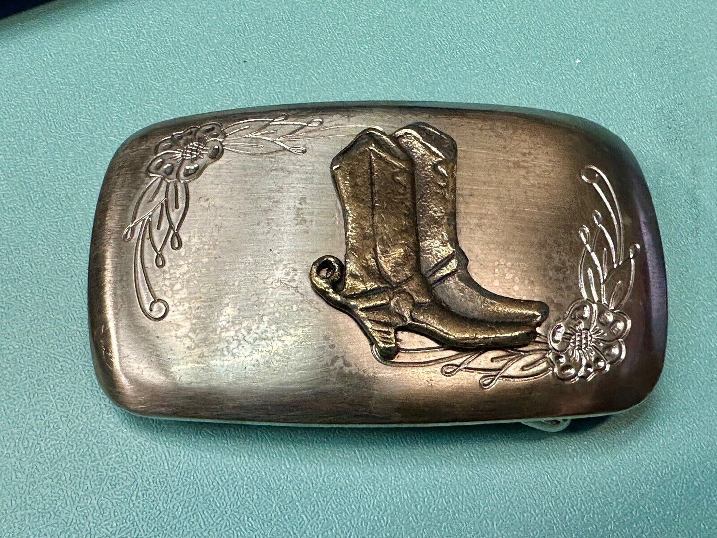 USA made Vintage Cowboy Boots - Western two tone belt buckle