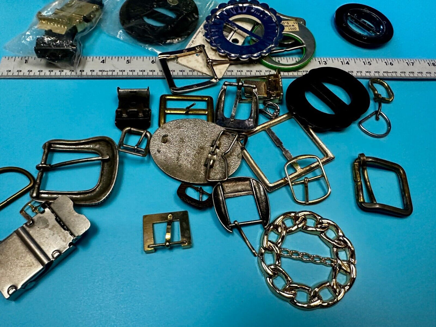 30 Vintage & Modern Belt buckles - Lot, Grab Bag - Resale Gifts!